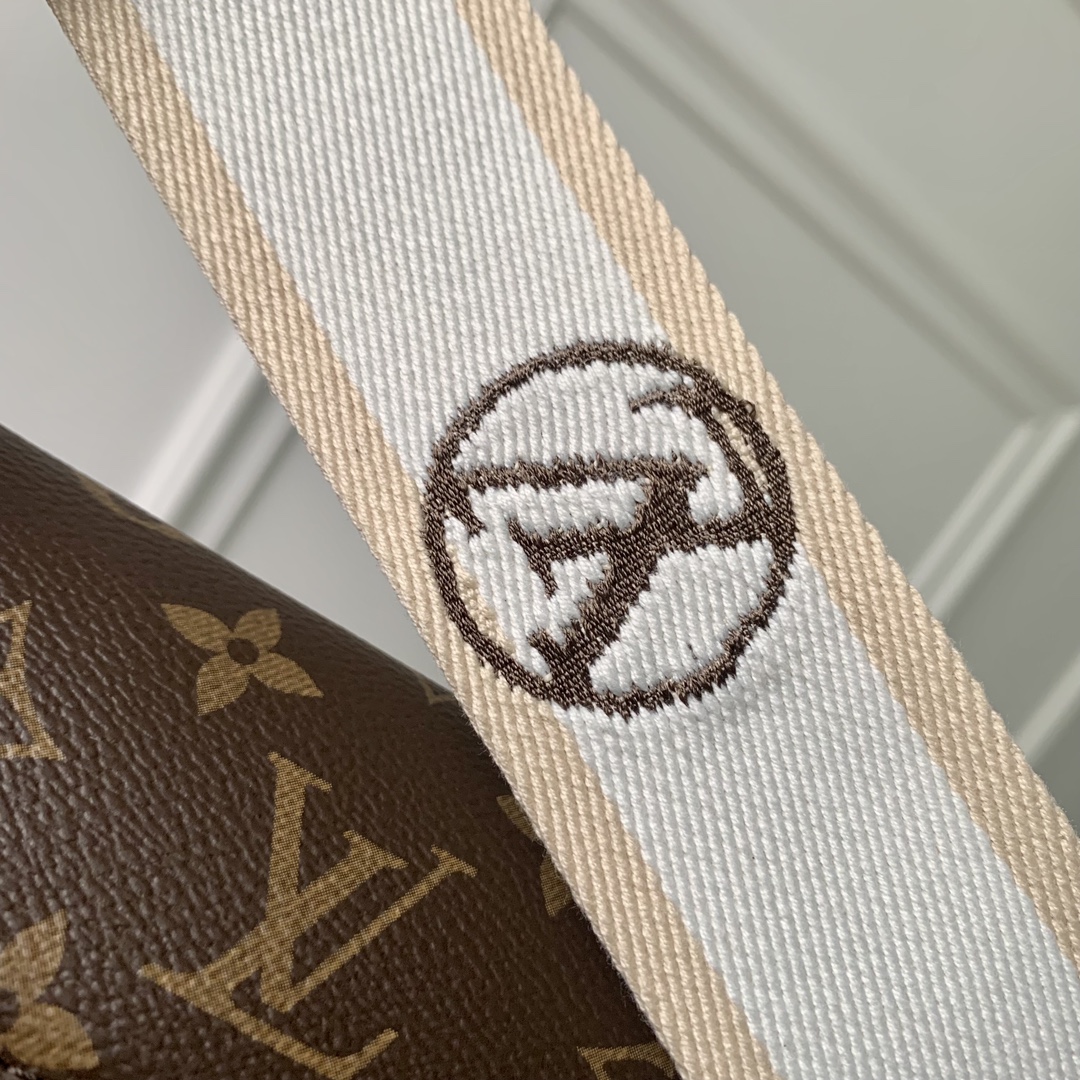 l0*is V*t0n vibe bag -m46999-25*15*8cm