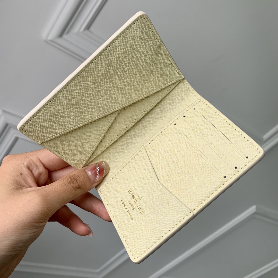 l0*is V*t0n wallet-m83336-7.5 x 11.1 x 1cm