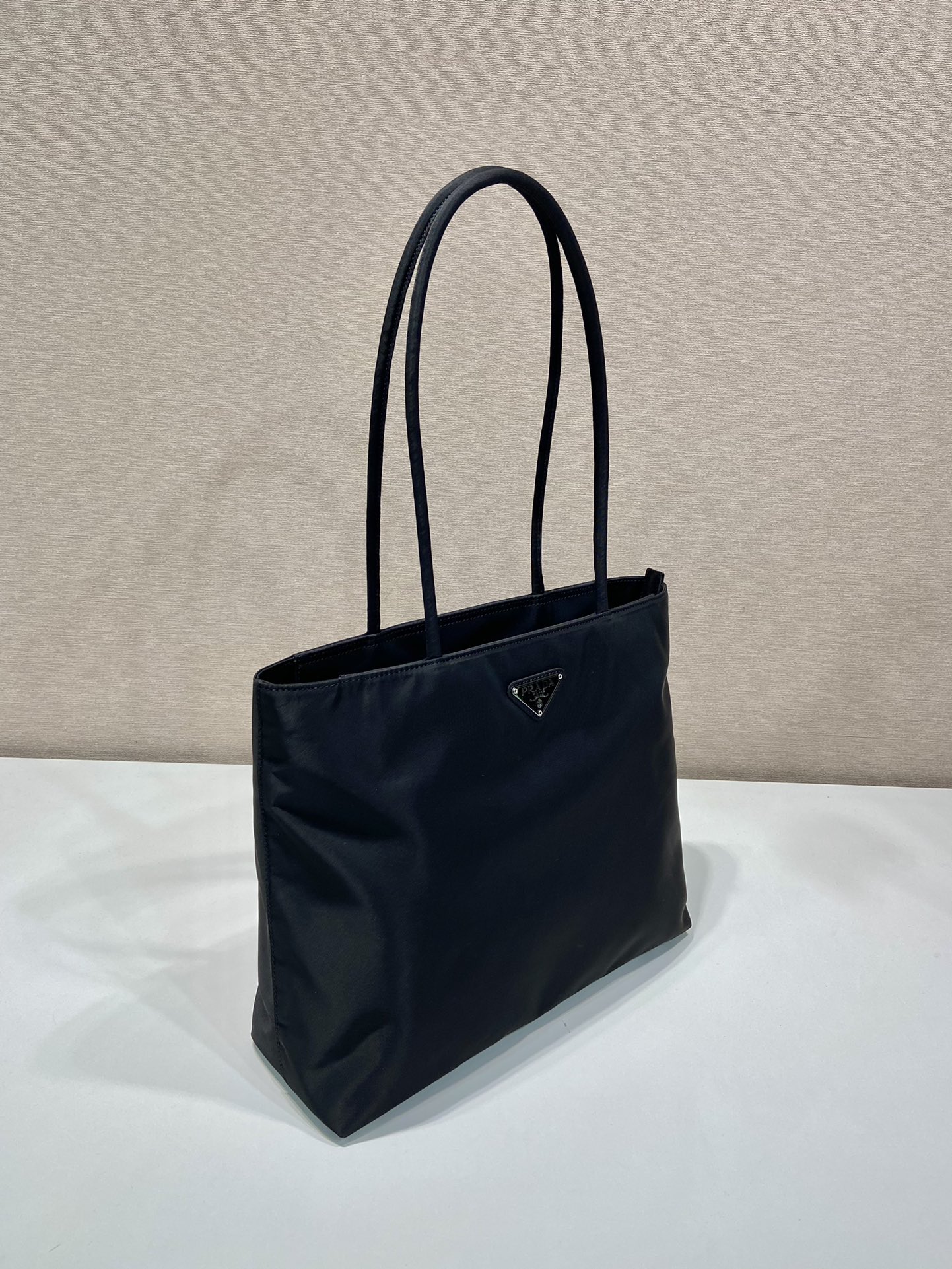 Pra*a nylon b6245tote bag-30*27*9cm