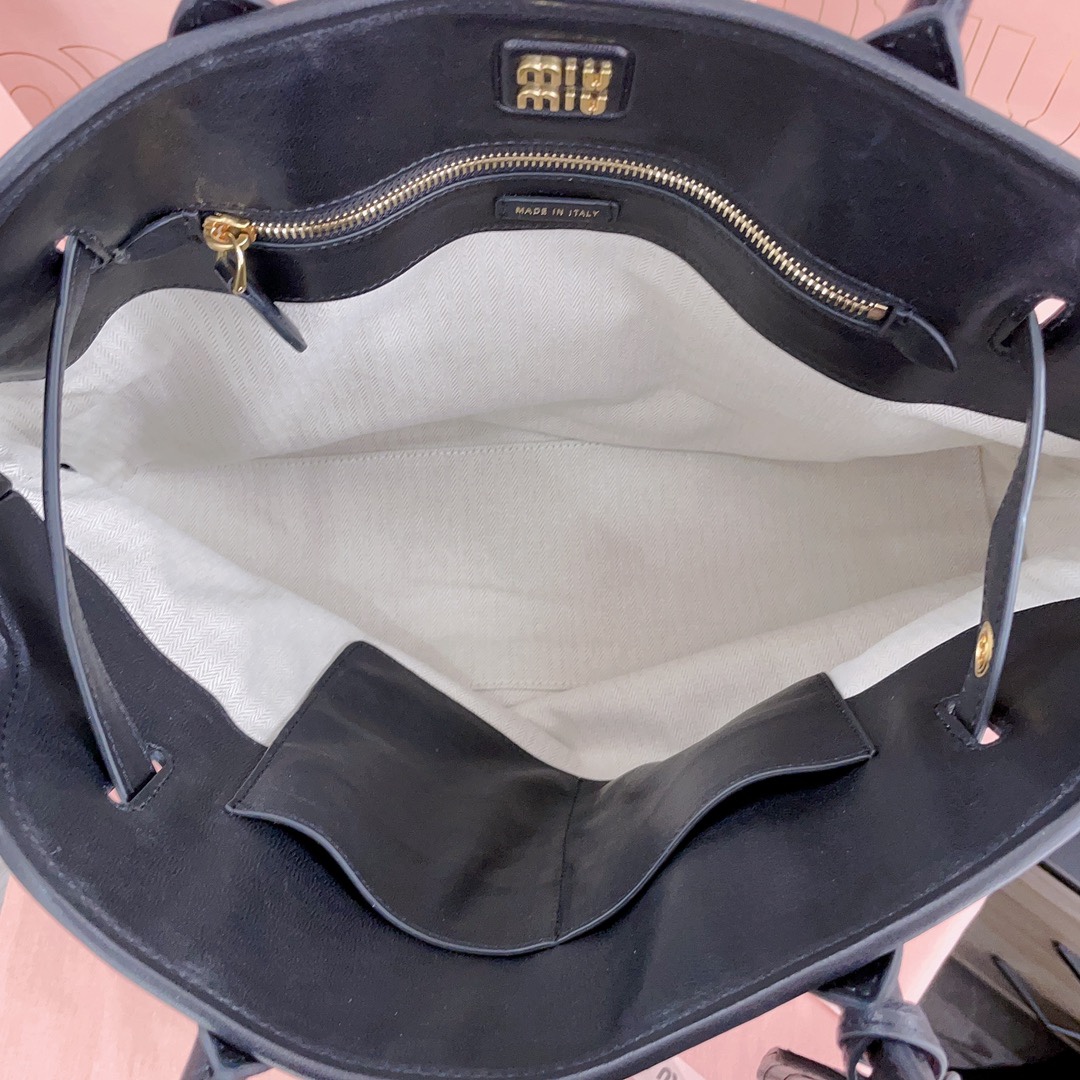 M*um*u aventure nappa tote-31x40x13cm