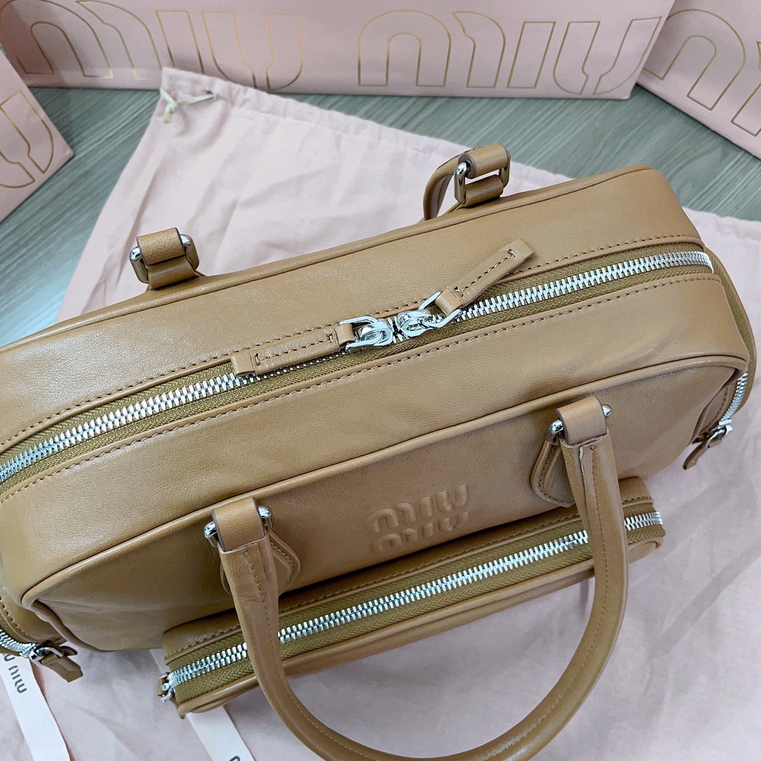 M*um*u tote-32x21x12.5cm