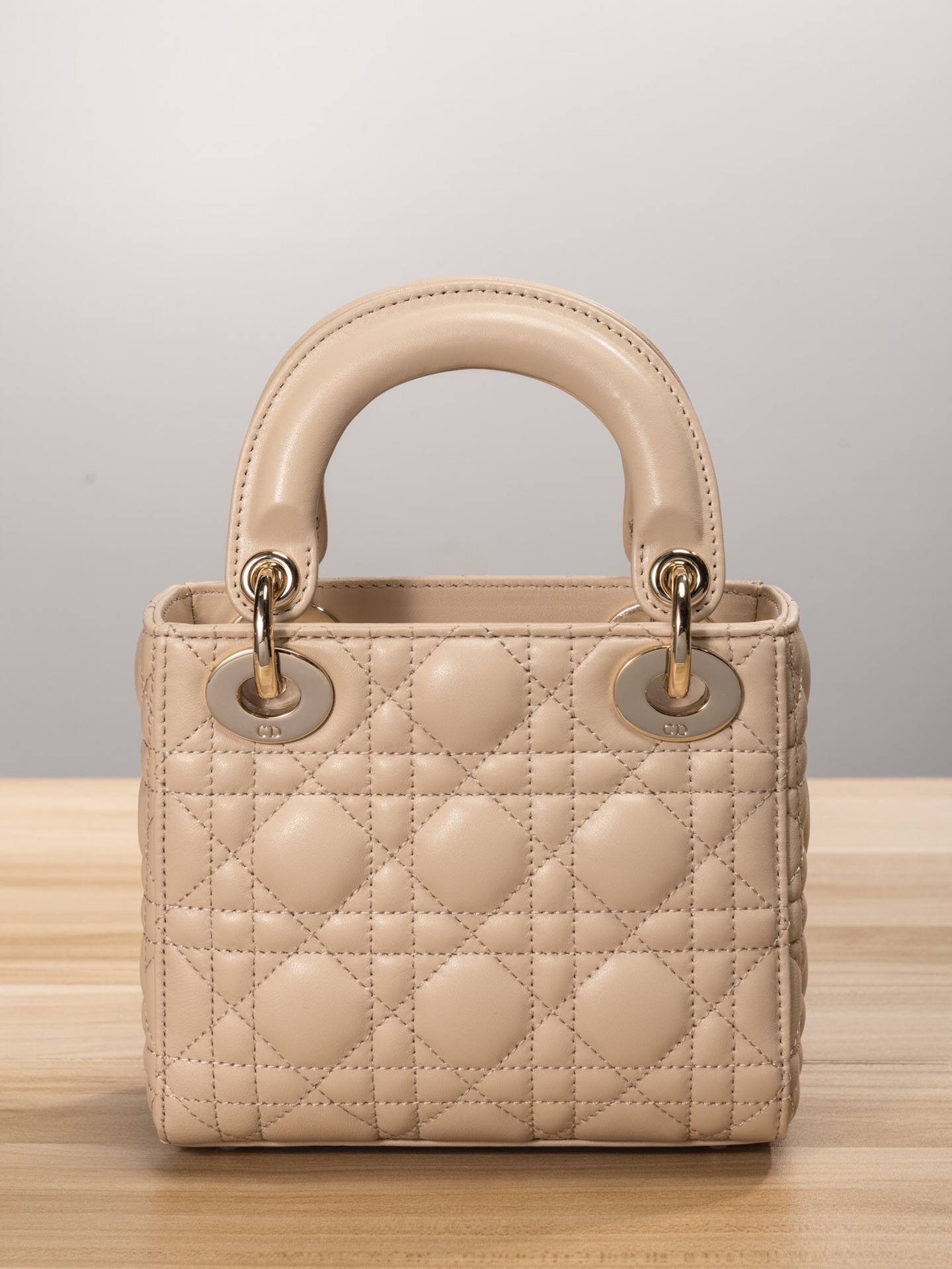 lady D*or mini-17*15*8cm