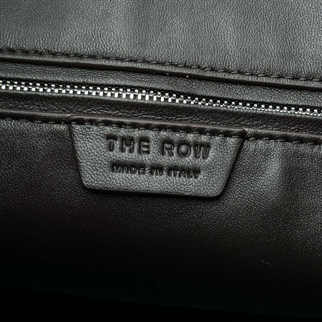 The R0w park tote-28*16*17cm