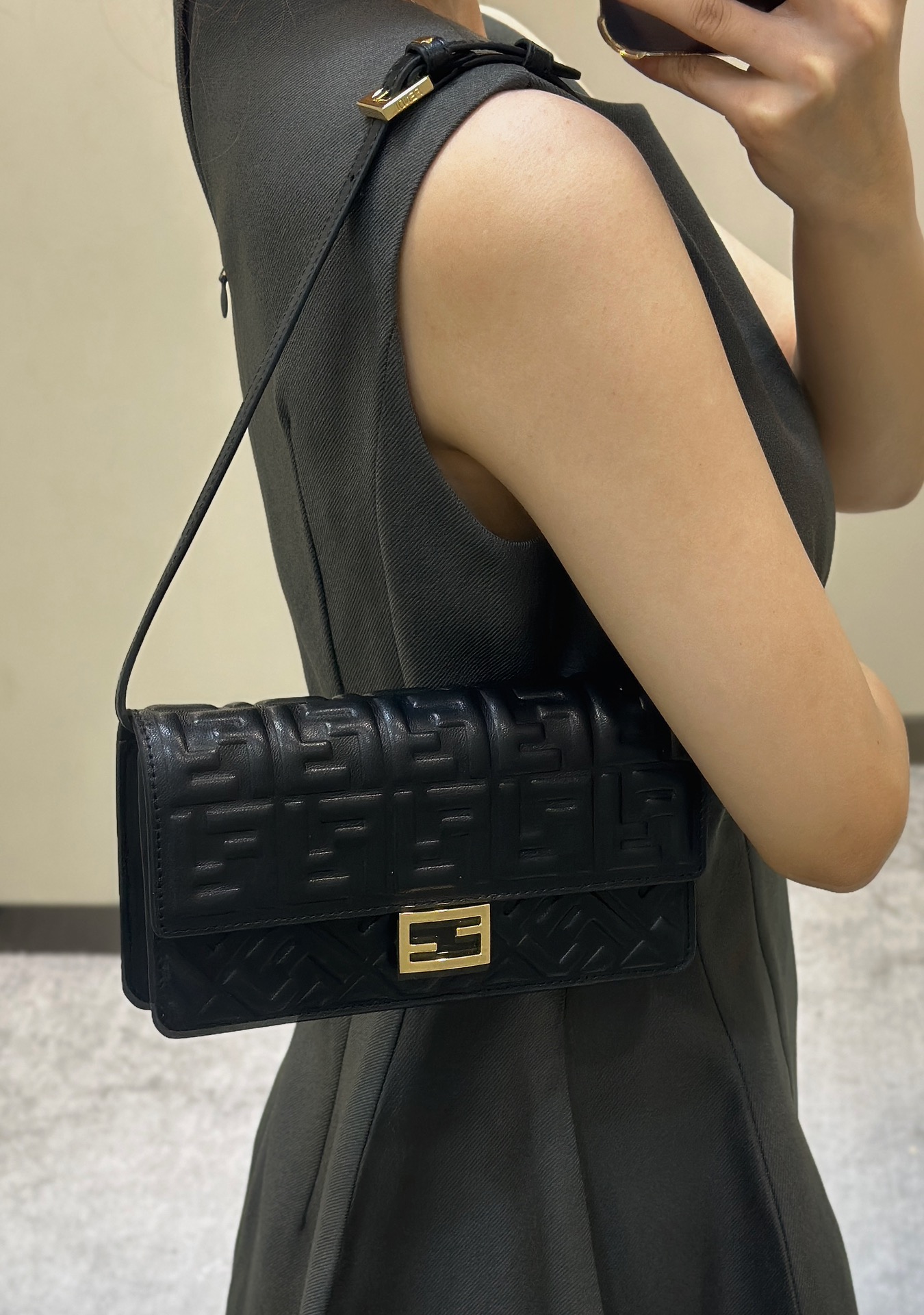 F**di baguette bag-21/5/11.5cm