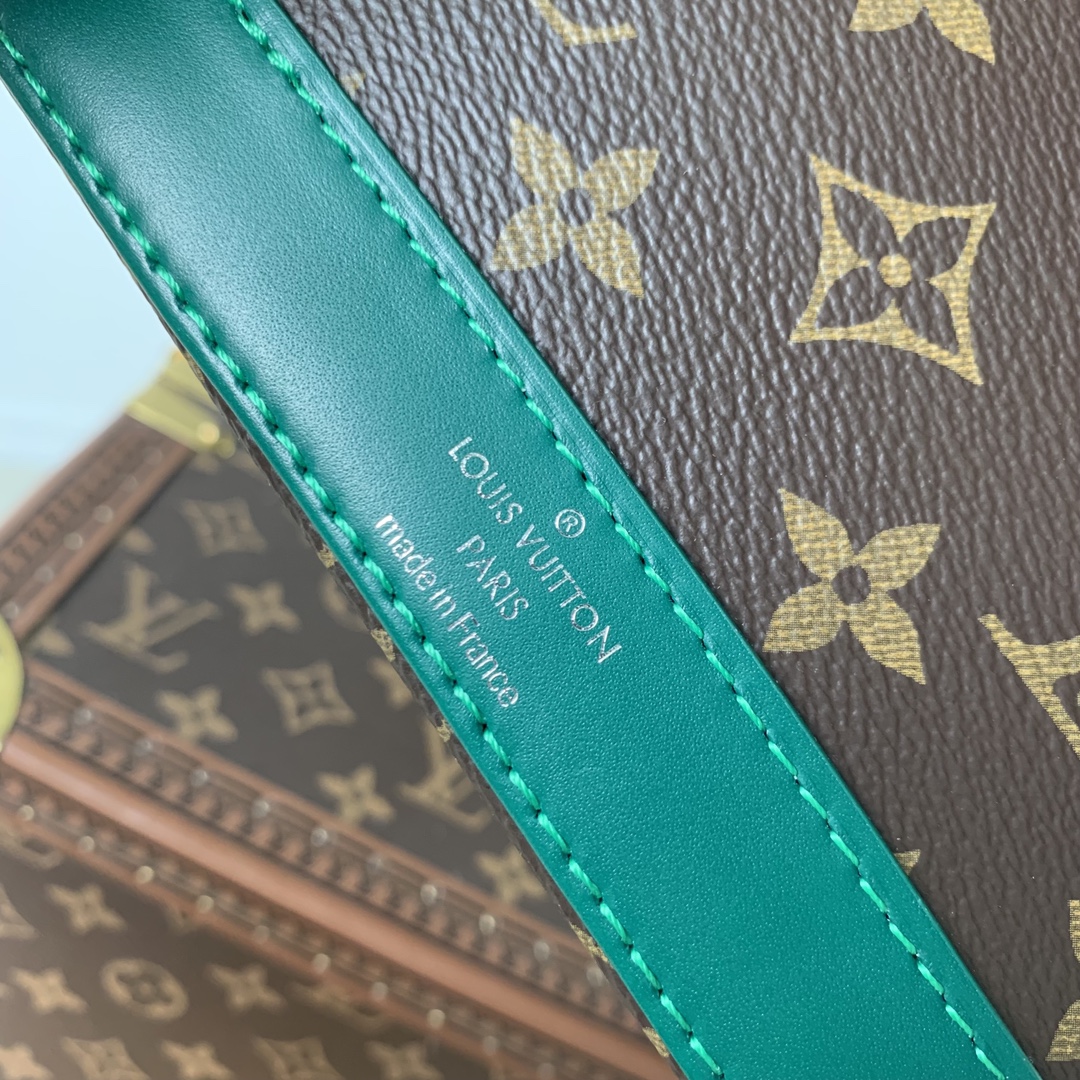 l0*is V*t0n nano alma-m82717-18*12*8cm