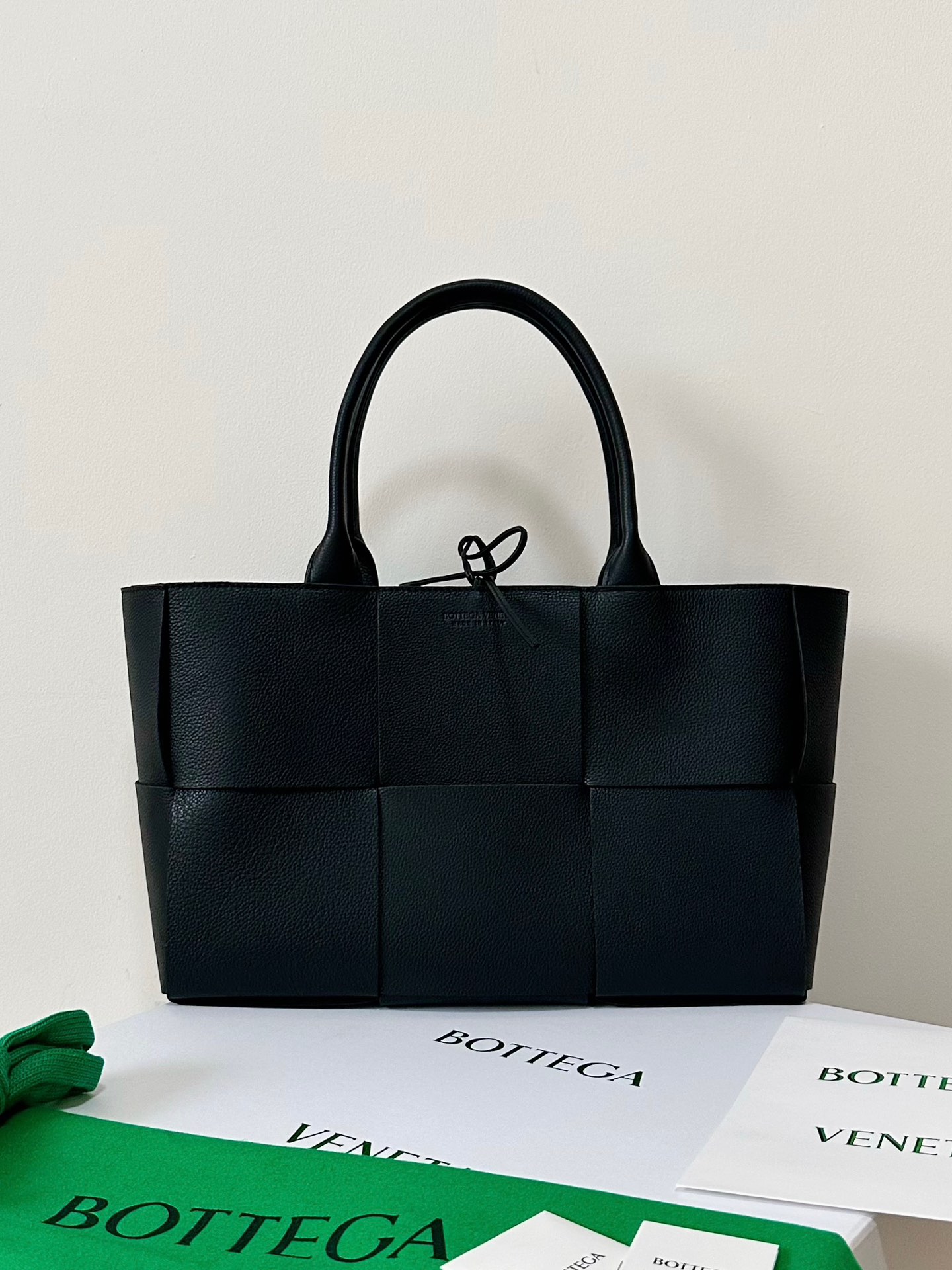 bo*te*ga Ve*ne*ta arco tote-36.5x24x14cm