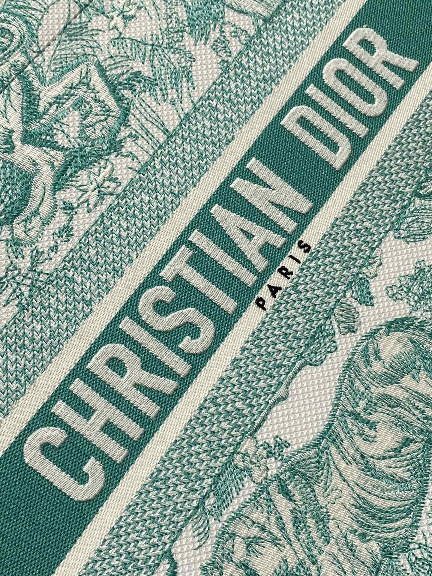 D*or small book tote-36.5cm