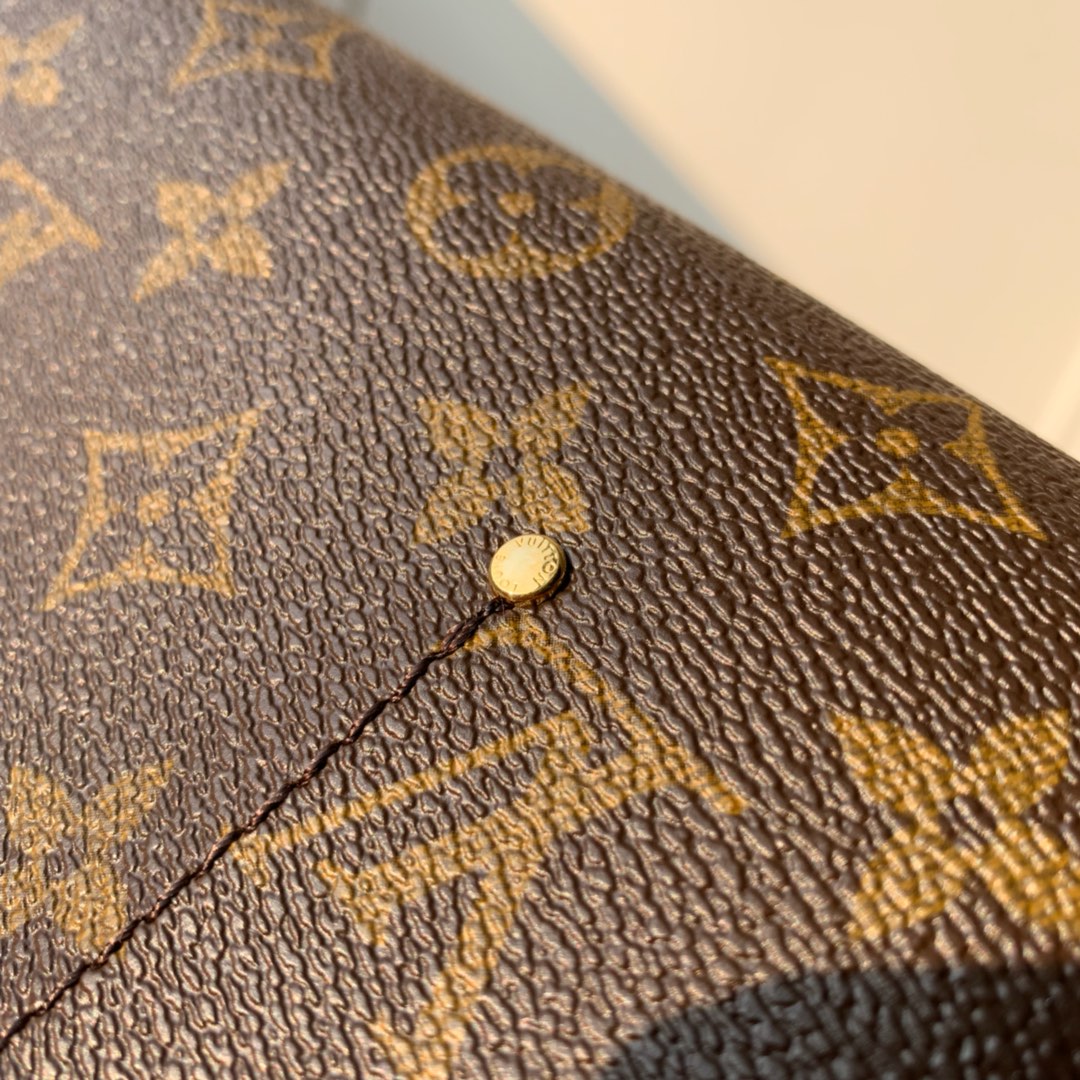 l0*is V*t0n favorite n41275-28*17*4cm