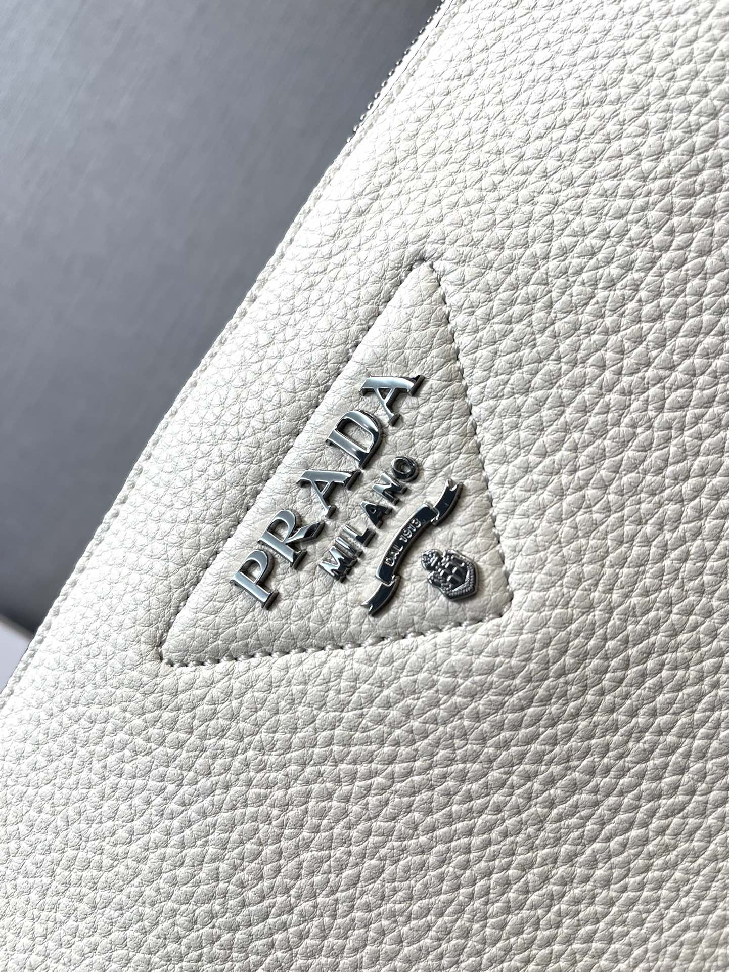 Pra*a 1bh050 double-strap backpack bag-30*19.5cm