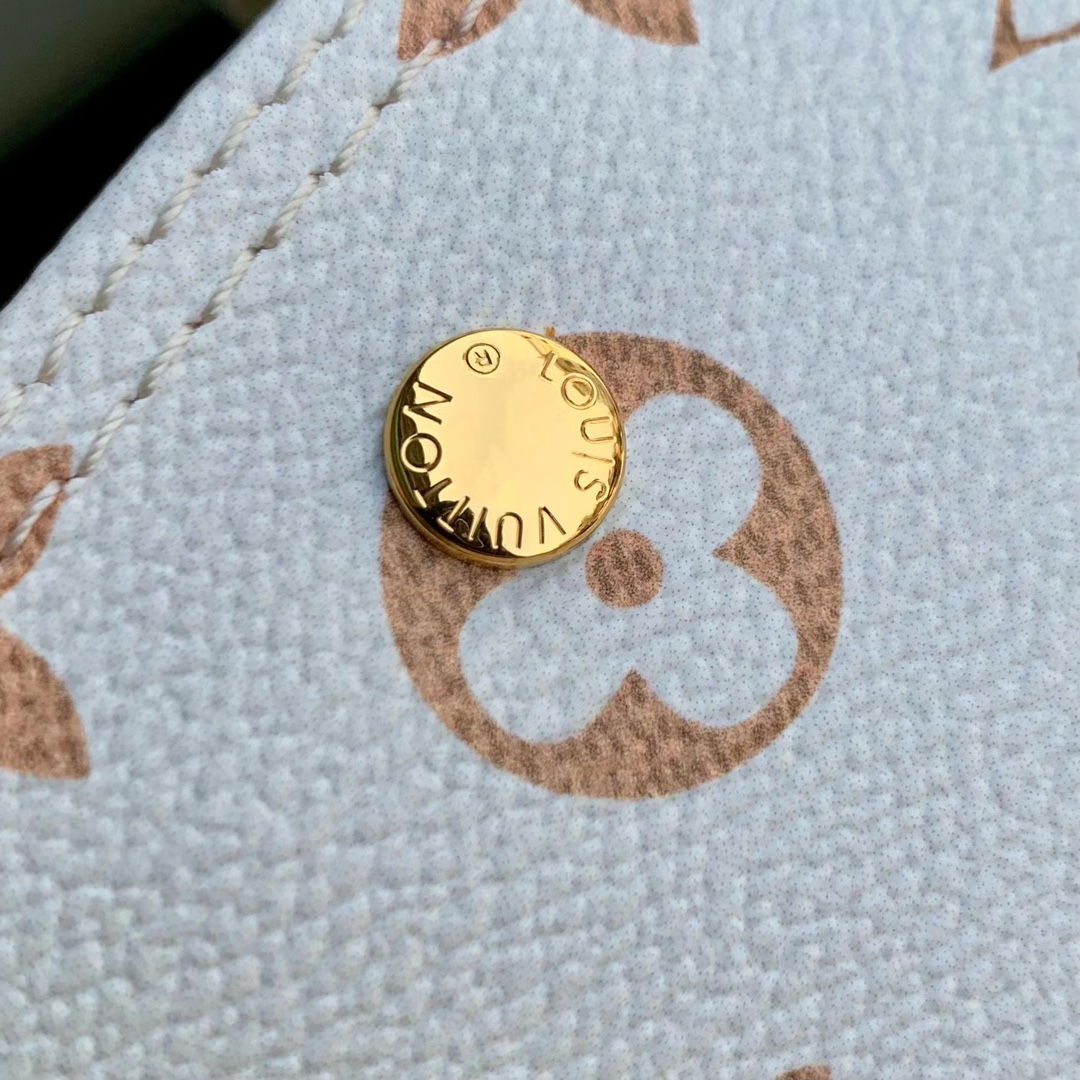 l0*is V*t0n atlantis bb handlebag-17x17 x7cm