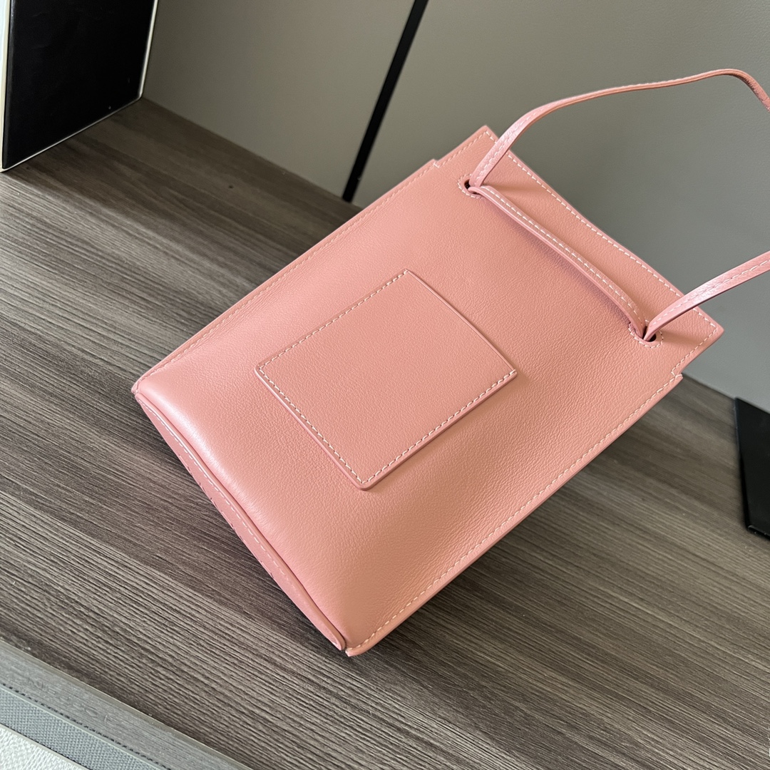 L0ew* dice pocket-21*15*5cm