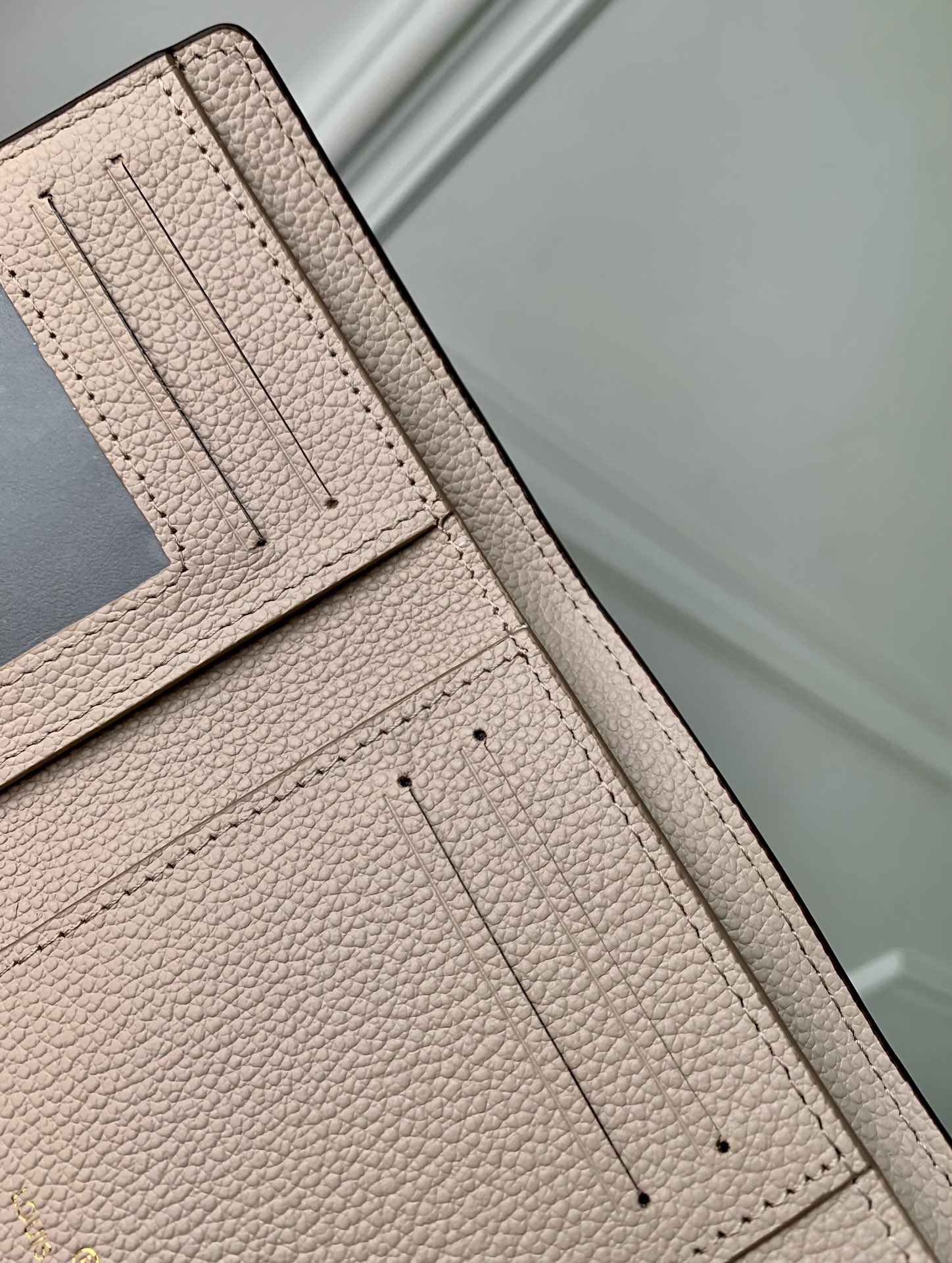 l0*is V*t0n wallet-m83231-11×8cm