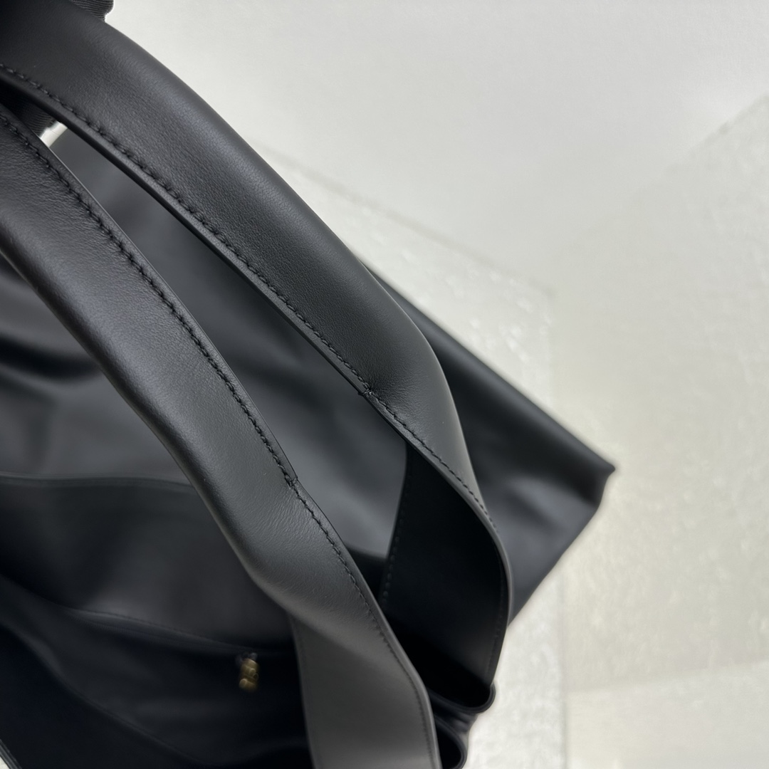 M*um*u 2024ss hobo tote-38.5*11*39cm