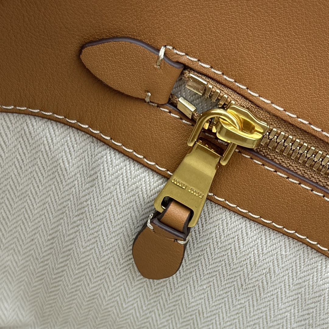 M*um*u casual style plain leather elegant style bridal logo-33*13*21cm