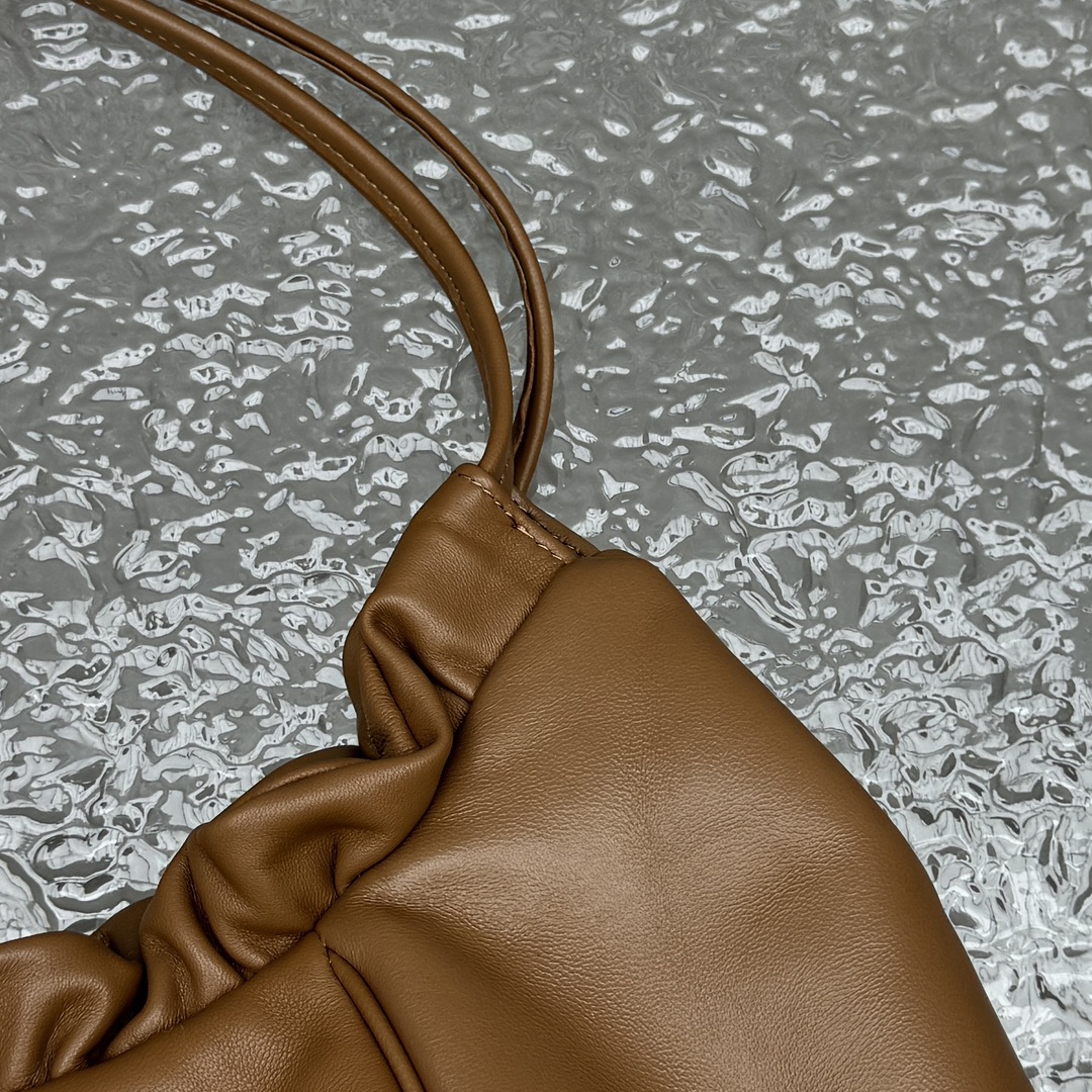 M*um*u wrinkle dumpling bag-38*19*7cm