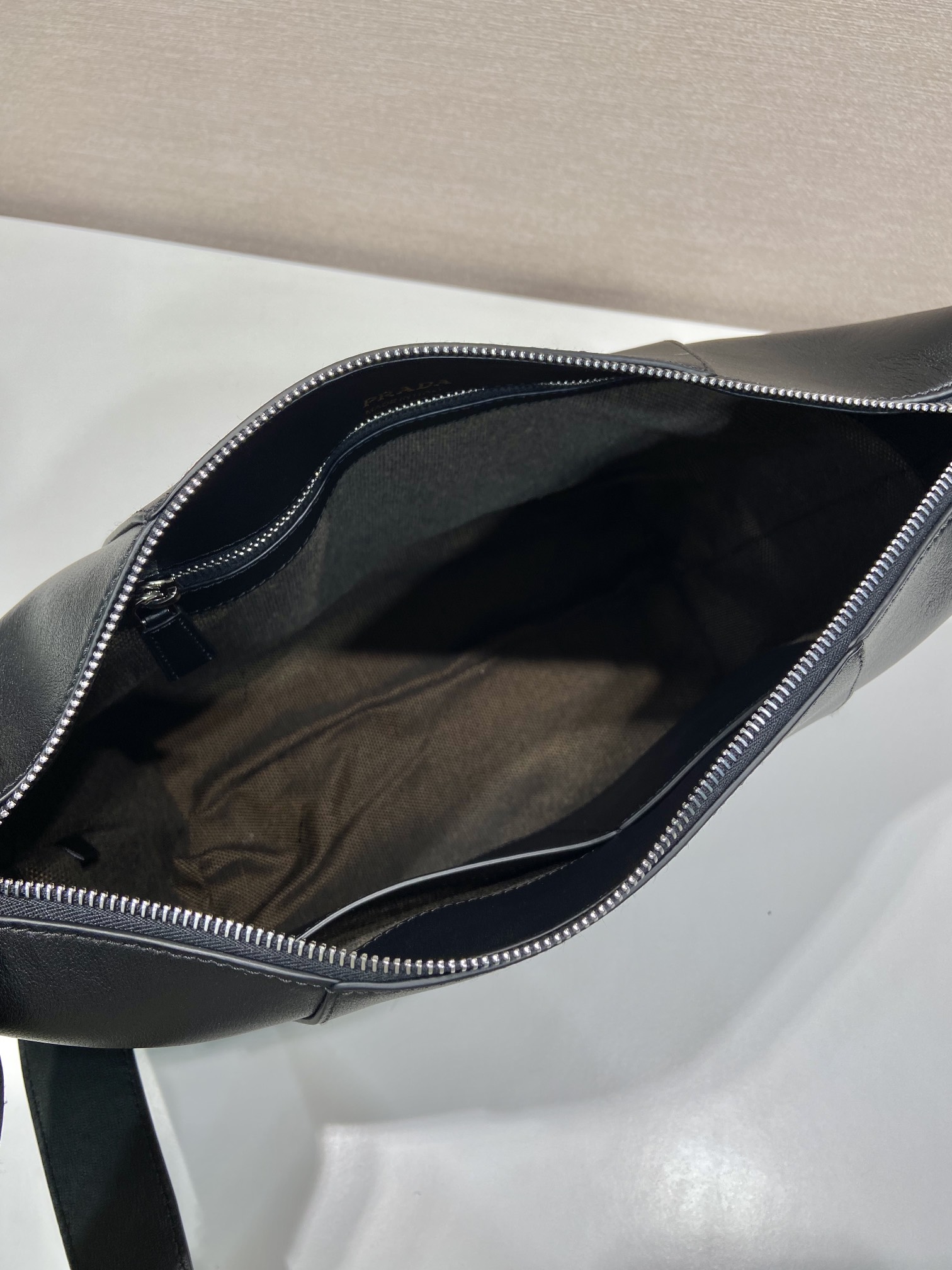 Pra*a 2vh177 messenger bag-30*27.5*14cm