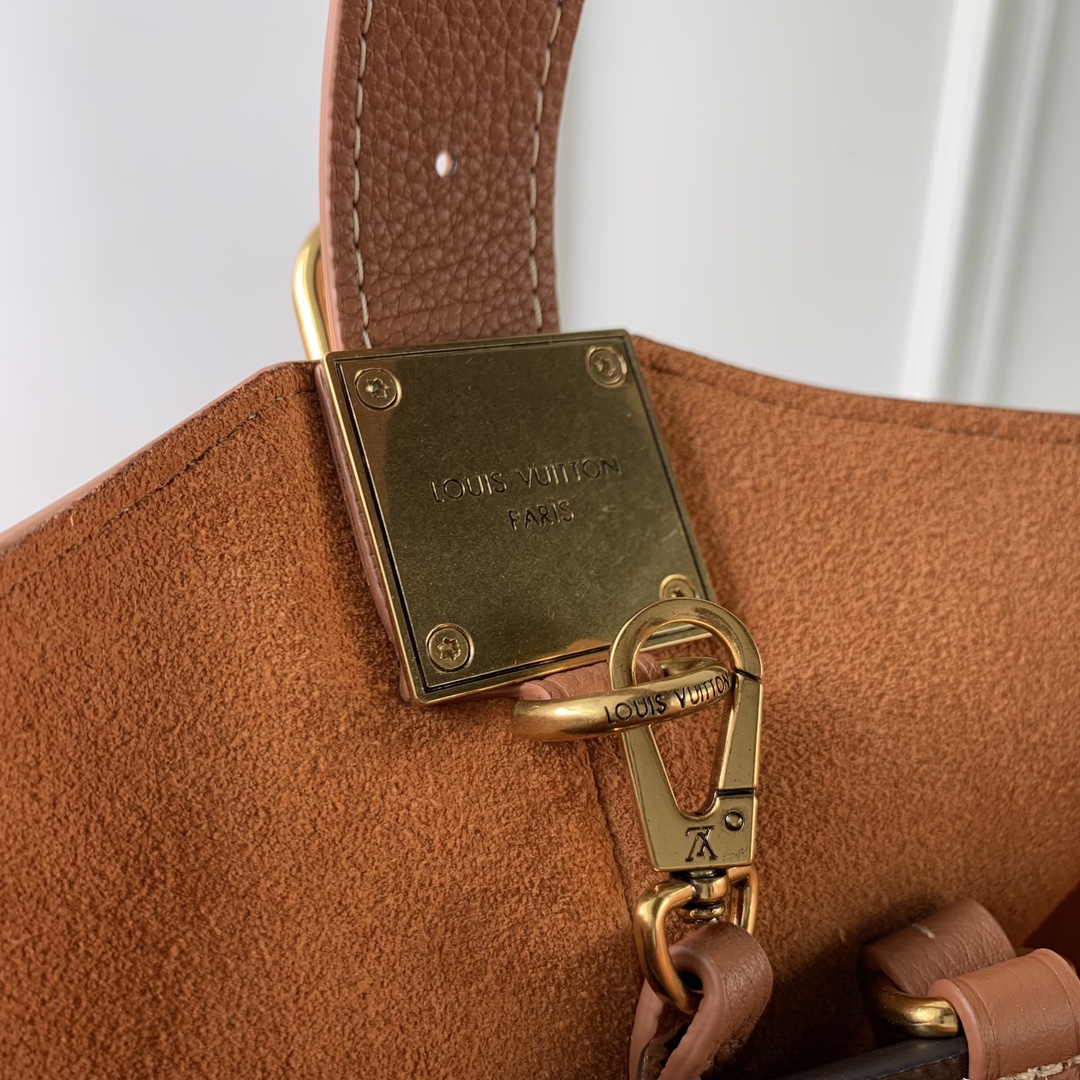 l0*is V*t0n low key hobo-m25352-24 x 28 x 16cm