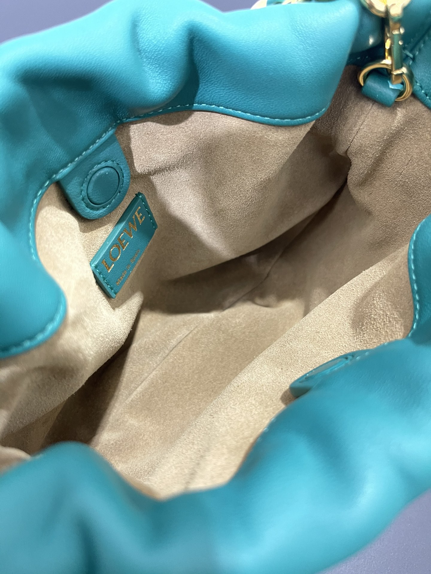 L0ew* flamenco purse 23*5.5*17cm