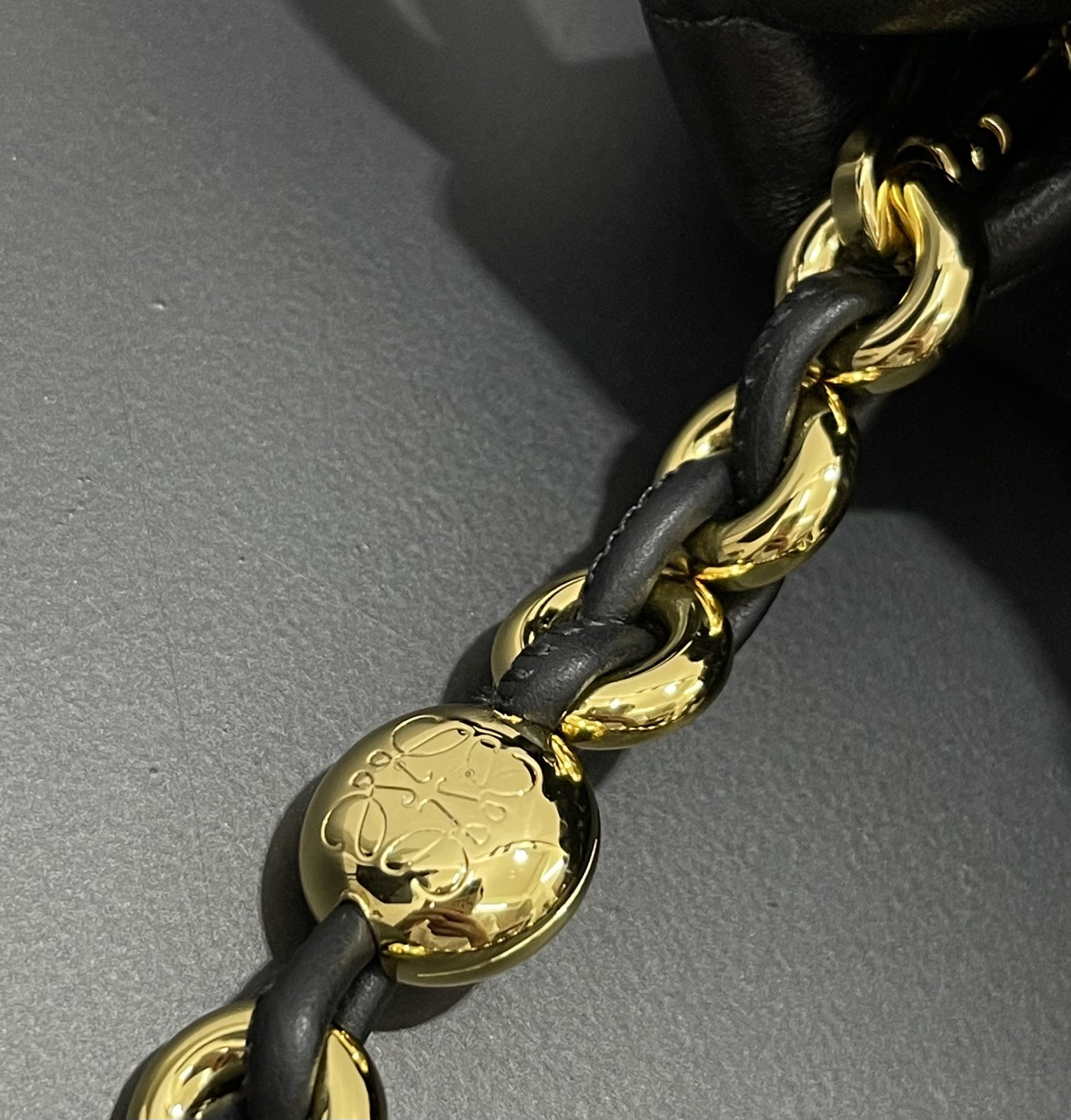 L0ew* flamenco purse 23*5.5*17cm