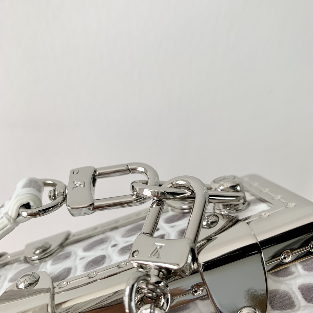 l0*is V*t0n slim trunk--m25445-23 x 12 x 4cm