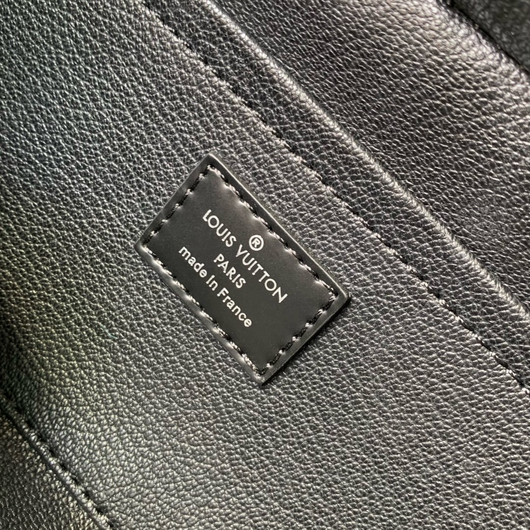 l0*is V*t0n locker dopp kit pouch -23 x 13 x 12cm