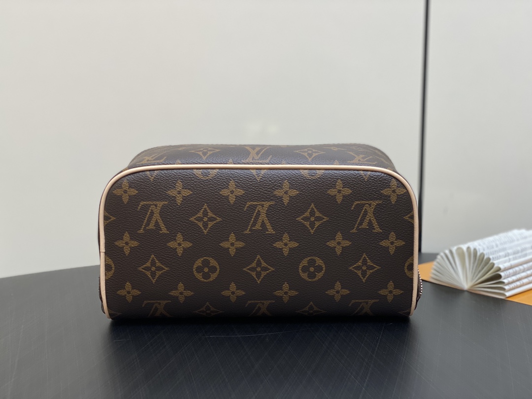 l0*is V*t0n toiletry bag 2 compartments-24*13*13cm