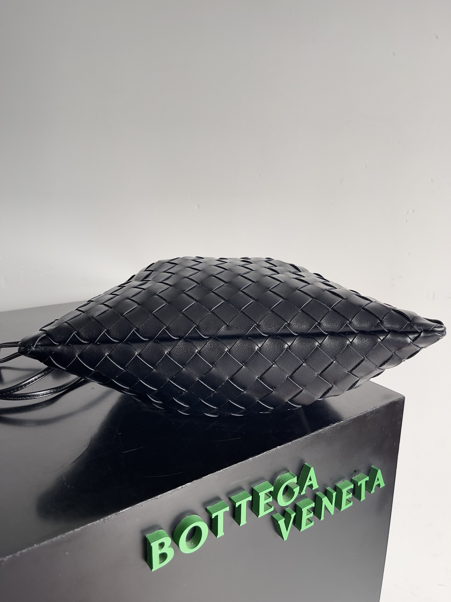 bo*te*ga Ve*ne*ta dustbag-32*23*1cm