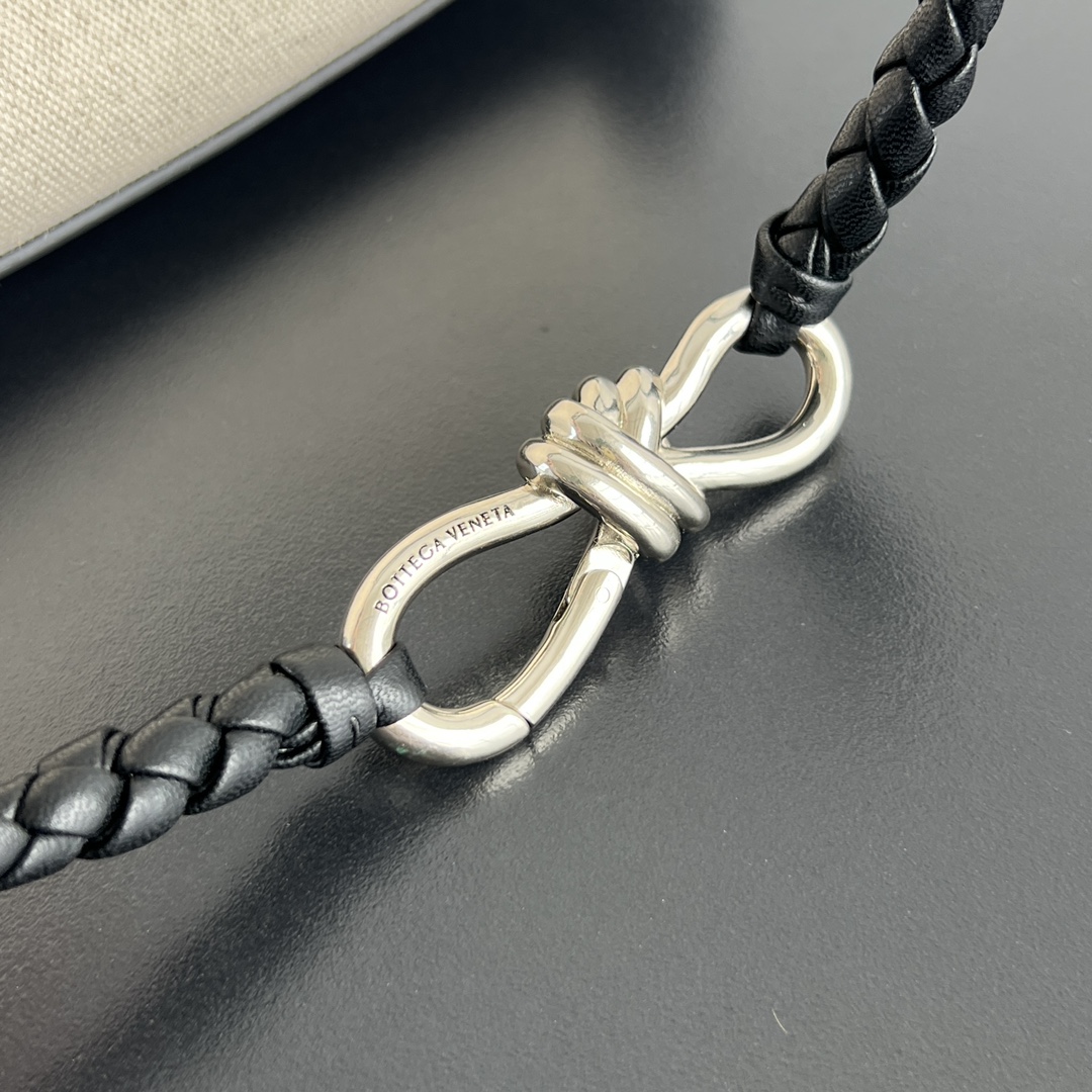 bo*te*ga Ve*ne*ta andiamo-25*22*10.5cm