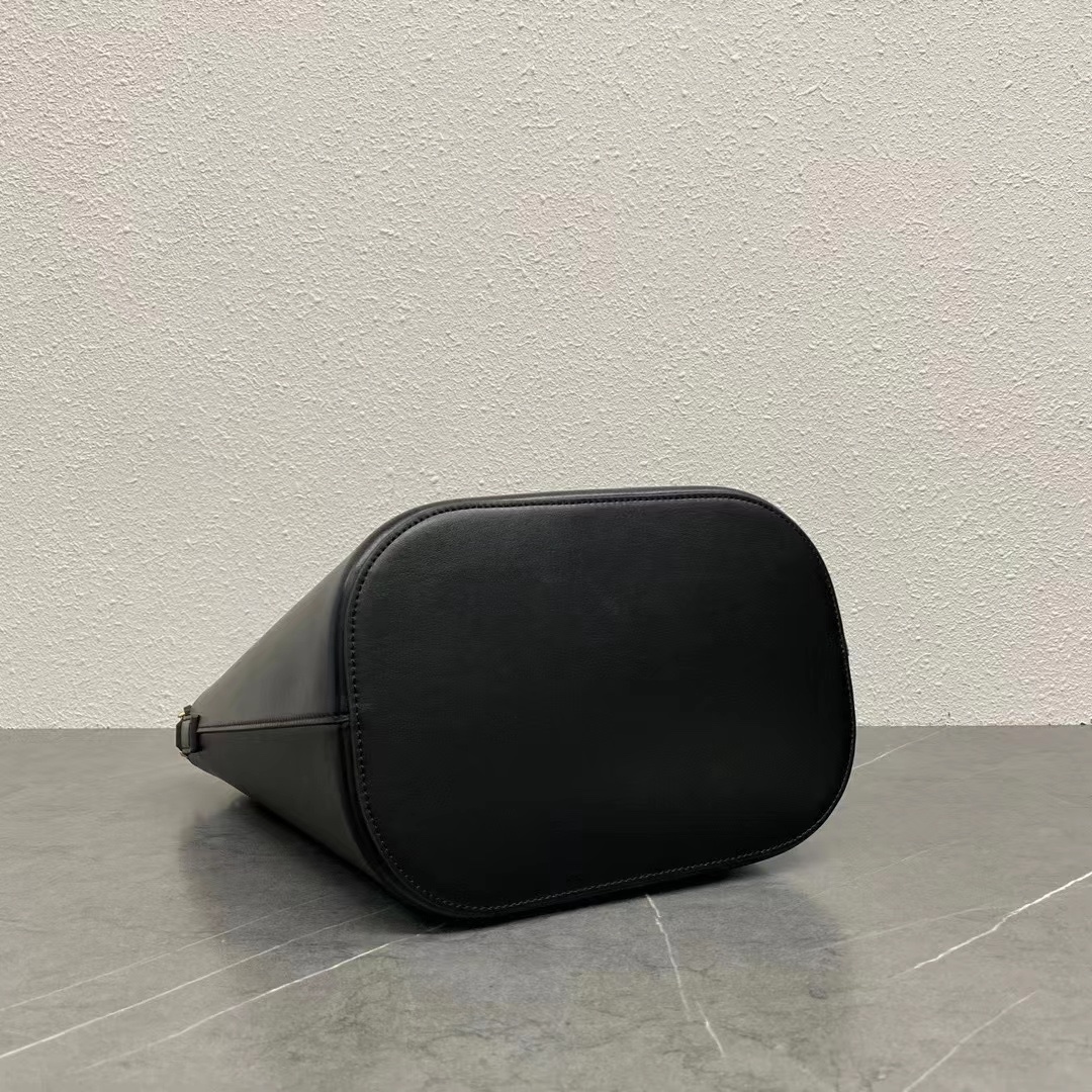 Ce**e triomphe l0*ise bag-23.5x24x16cm