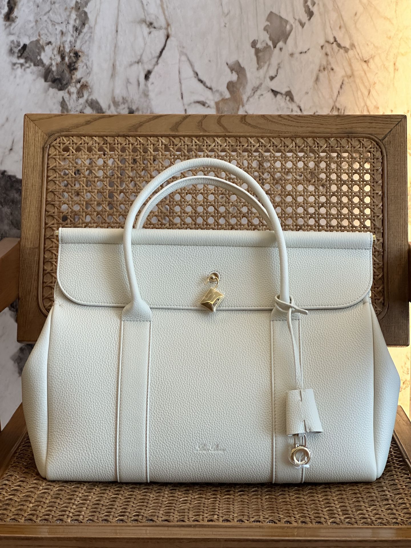 L**o p*ana loom bag l32-33 x 23 x 18cm