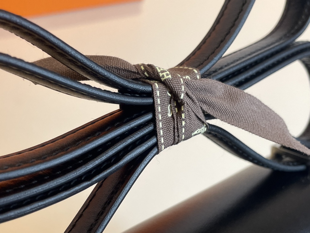 H**mes constance box leather-19cm