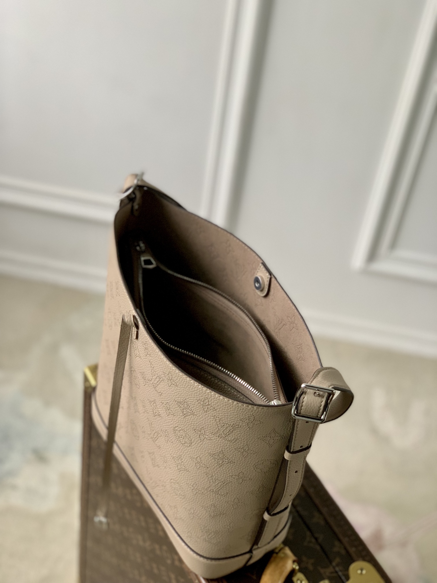 l0*is V*t0n flore bag-m1214027 x 10 x 28cm