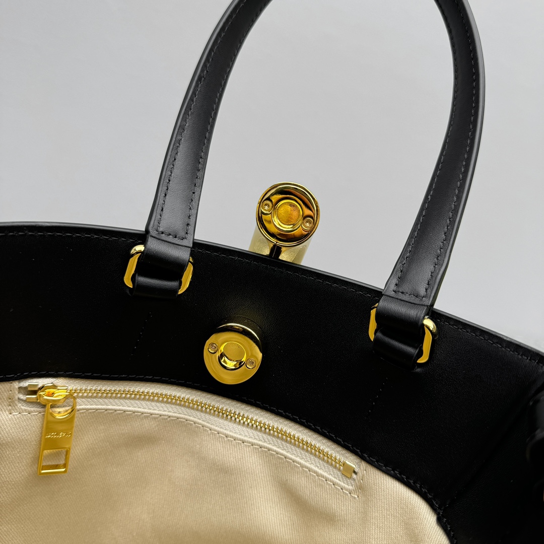 Jacquemus Le Petit Bambo Bag-10*10*20CM