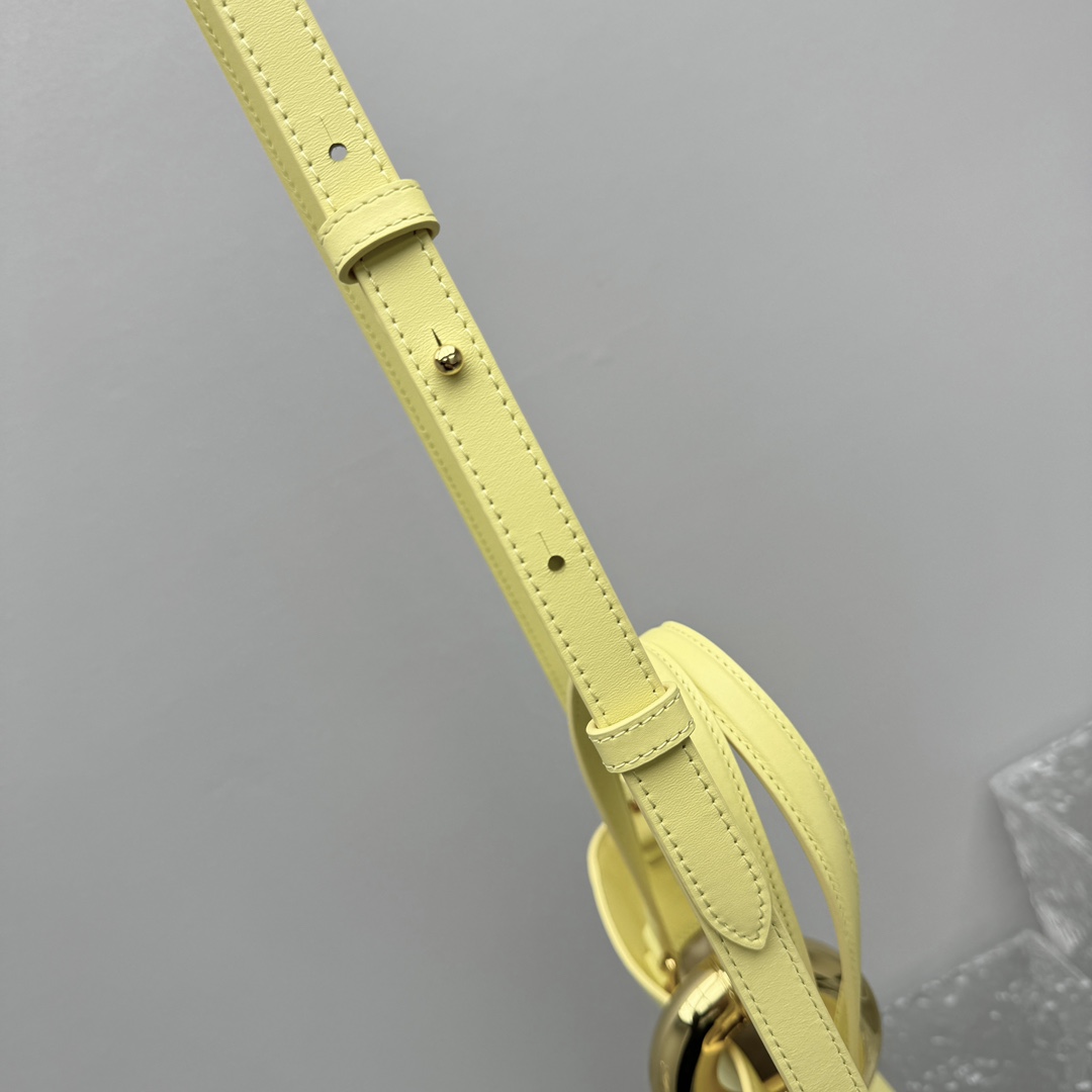 Jacquemus Le Petit Bambo Bag-10*10*20CM