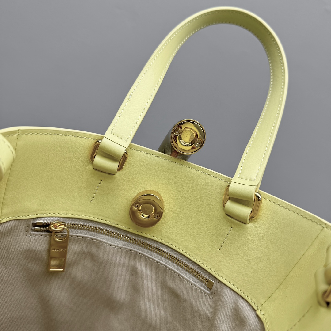 Jacquemus Le Petit Bambo Bag-10*10*20CM