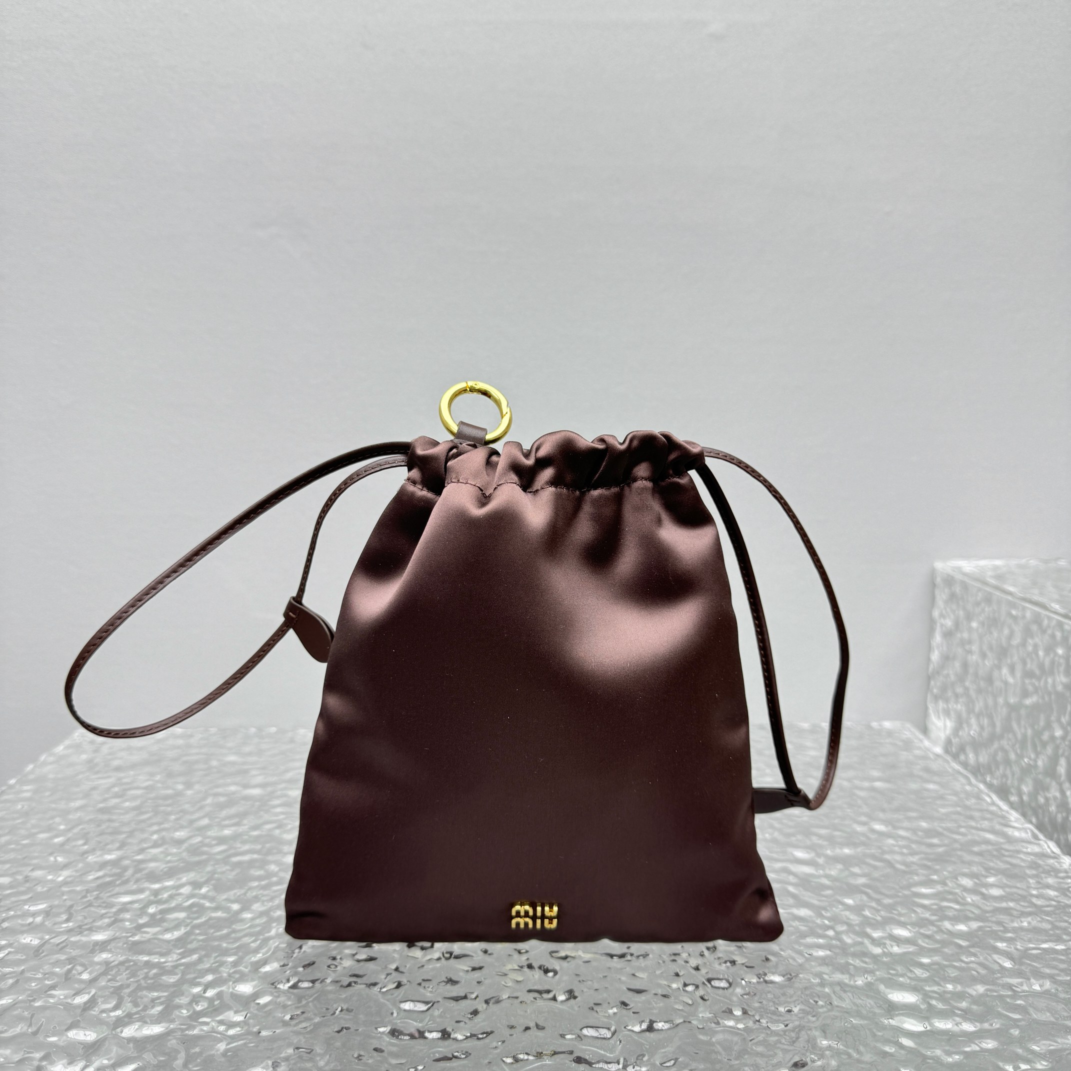 M*um*u joie pouch-18*20cm