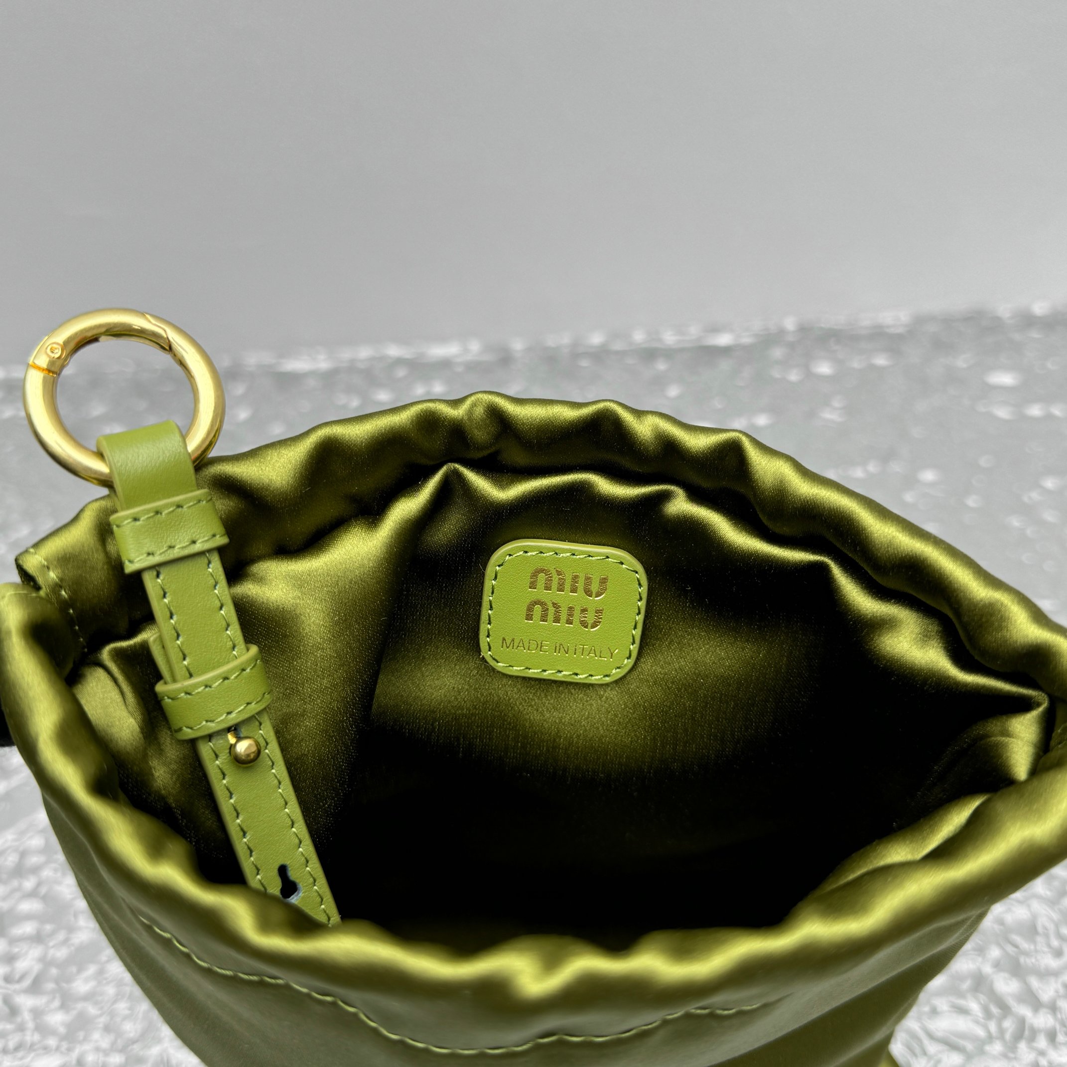 M*um*u joie pouch-18*20cm