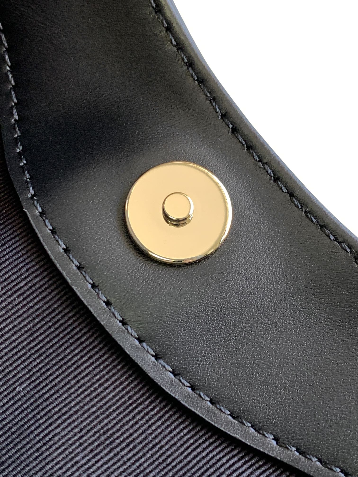 Ch@nel Nano 31 Bag-20.5*17.5*4CM