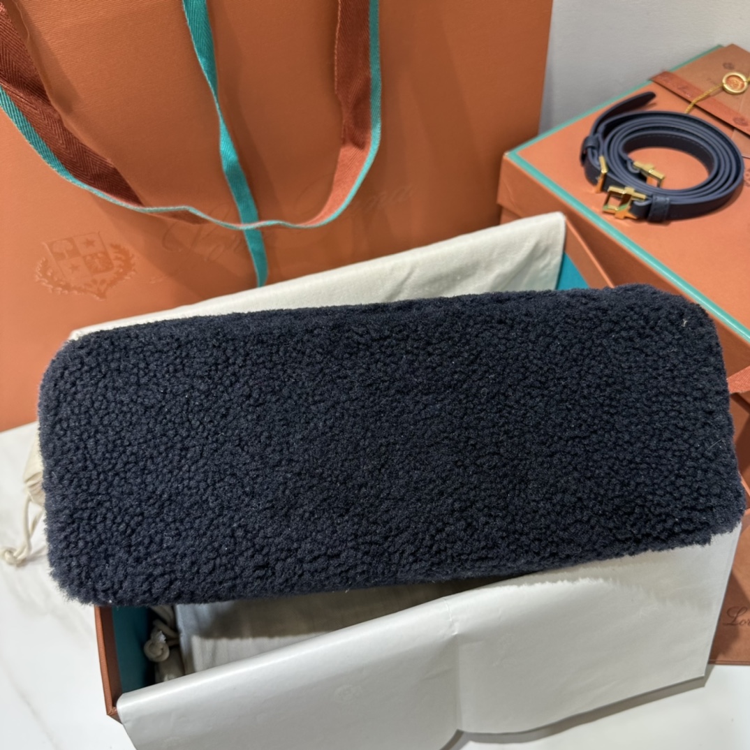 L**o p*ana extra pocket l19-16*27*10cm