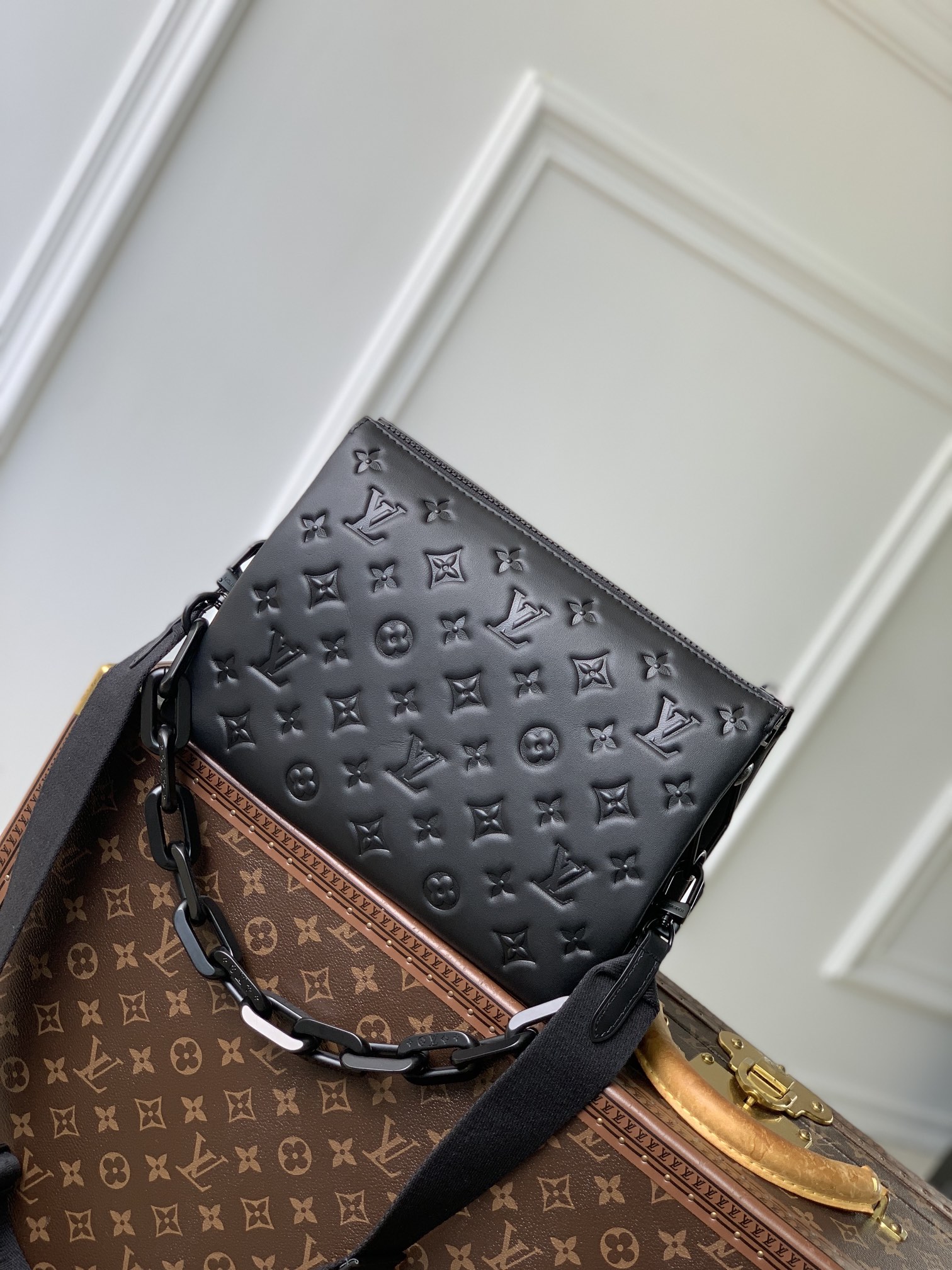 l0*is V*t0n black out coussin handbags-m11370-26*20*12cm