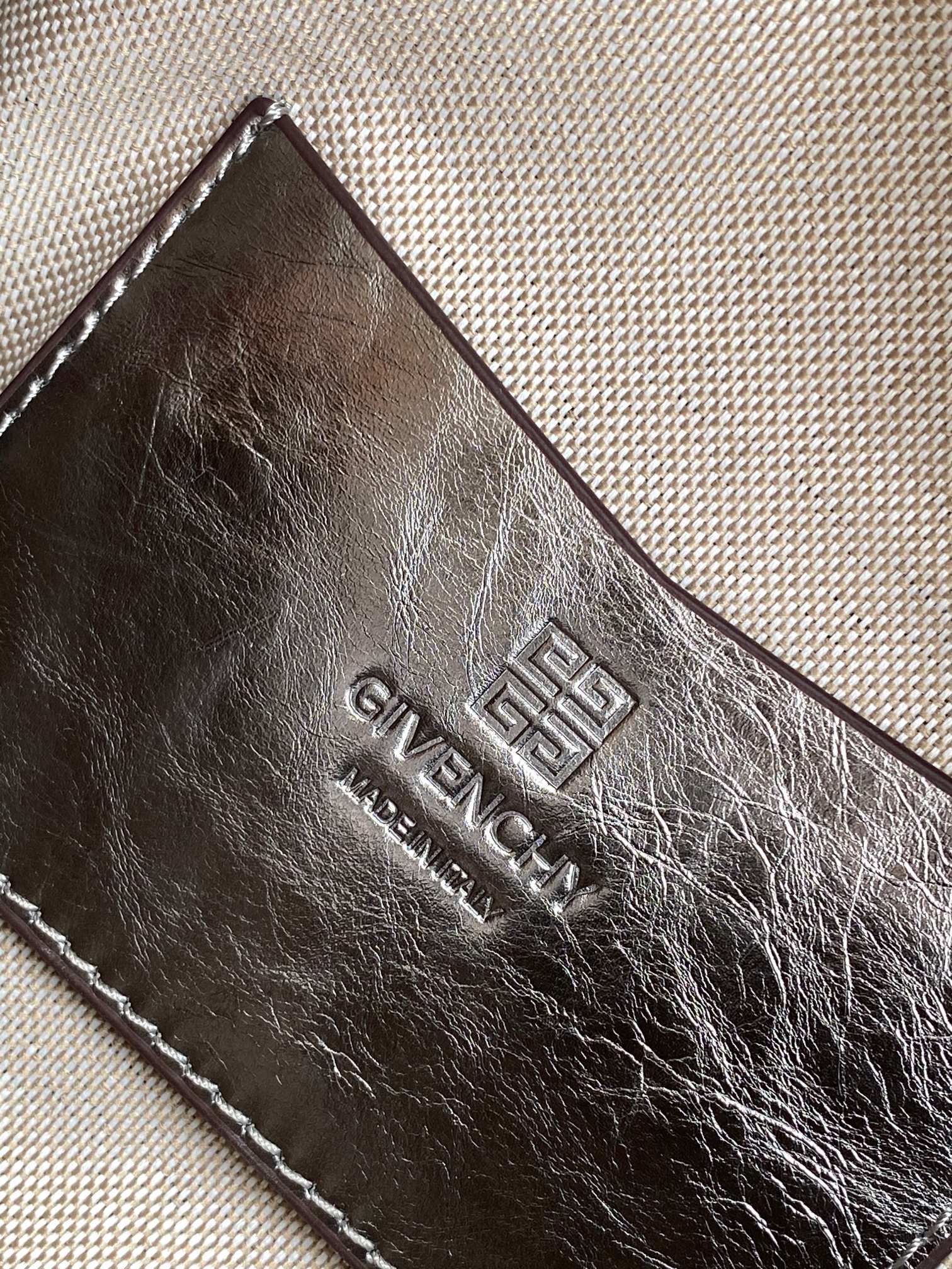 Givenchy Anyigona Cube Tote-13*19*22CM