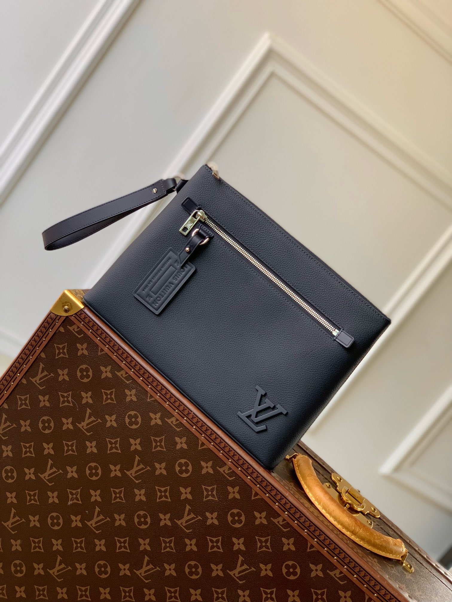 l0*is V*t0n takeoff pouch-m11485-30 x 22 x 5cm