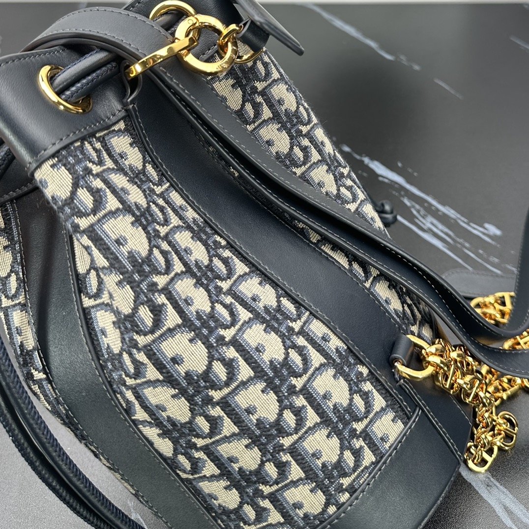 D*or cross-body & shoulder bags-15*25cm