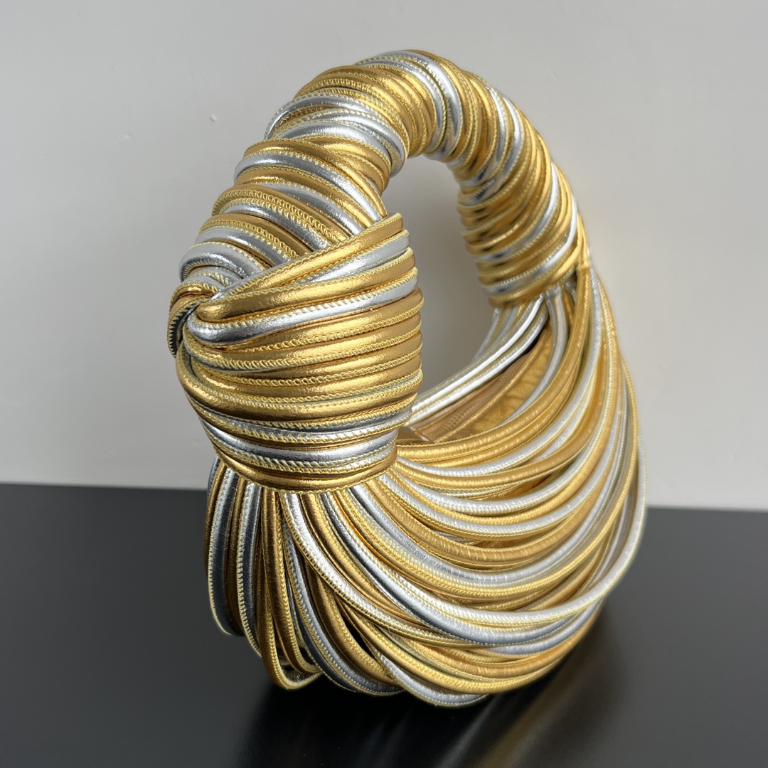 B0tt*ga jodie-28x23x8cm