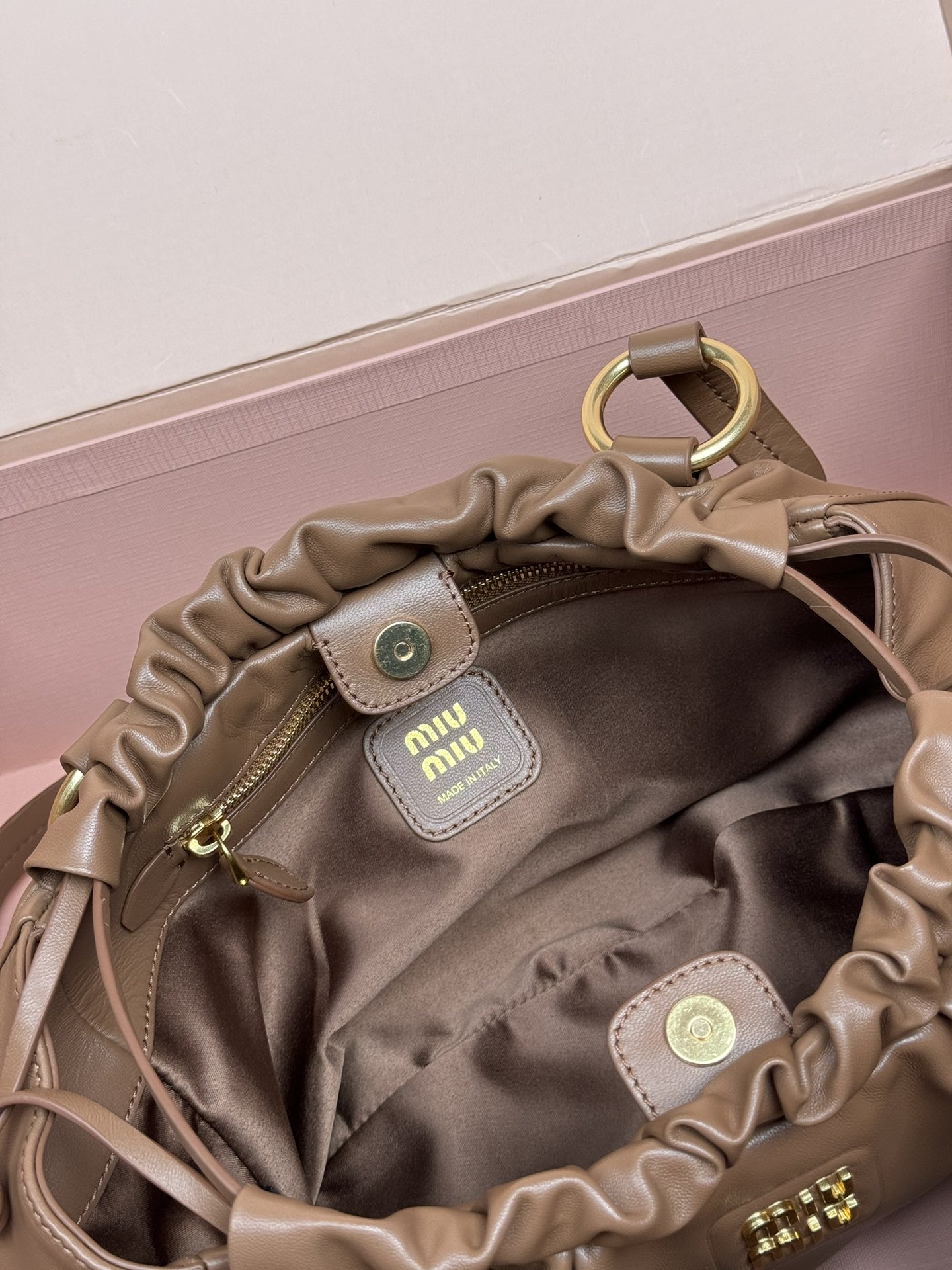 M1um1u joie nappa leather bag-32*16*10.5cm