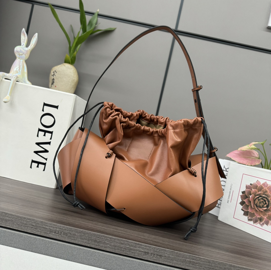 Lowee Debossed Textured Bag-38*18*17CM