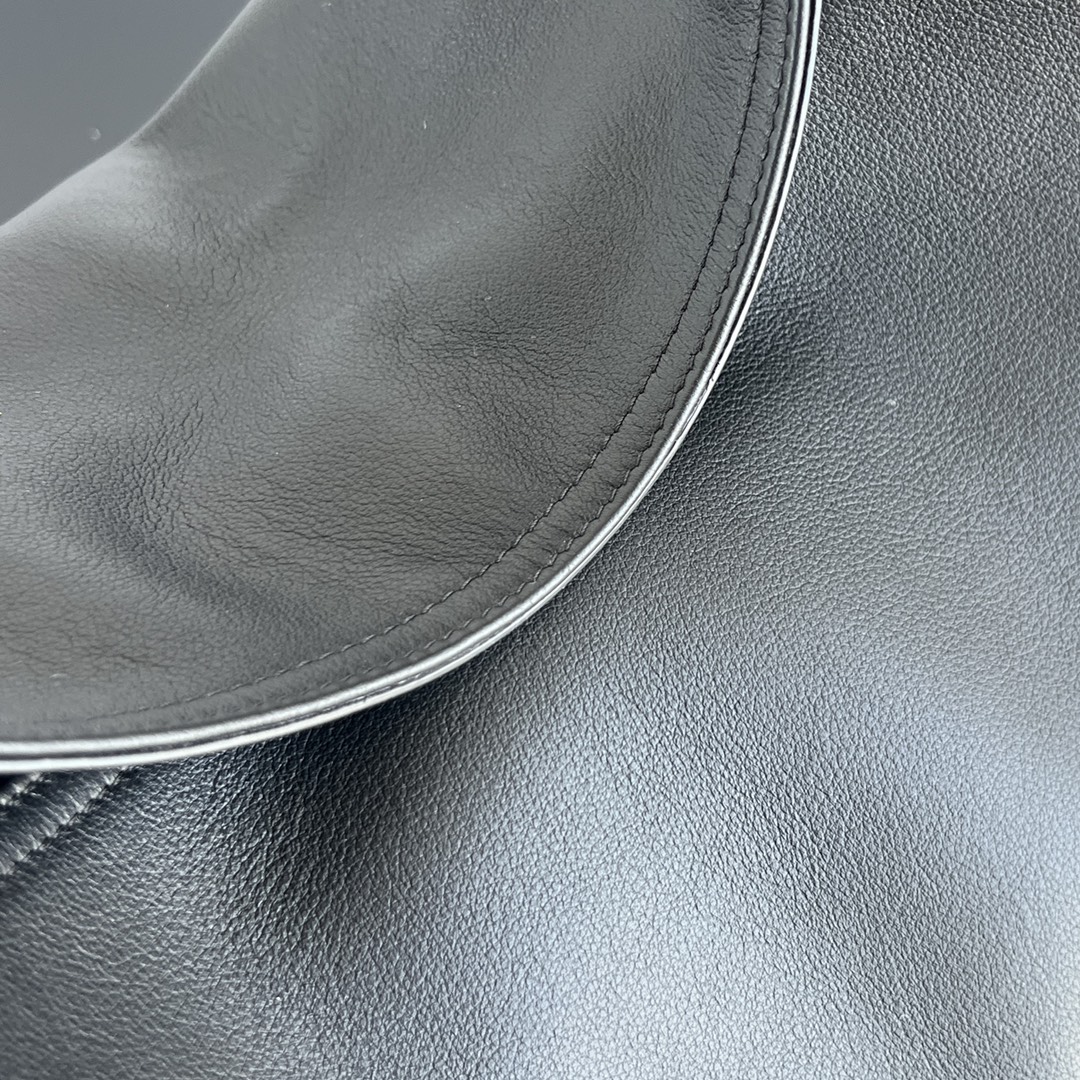 b0tt*ga Ven*ta shoulder bag-54x24x13cm