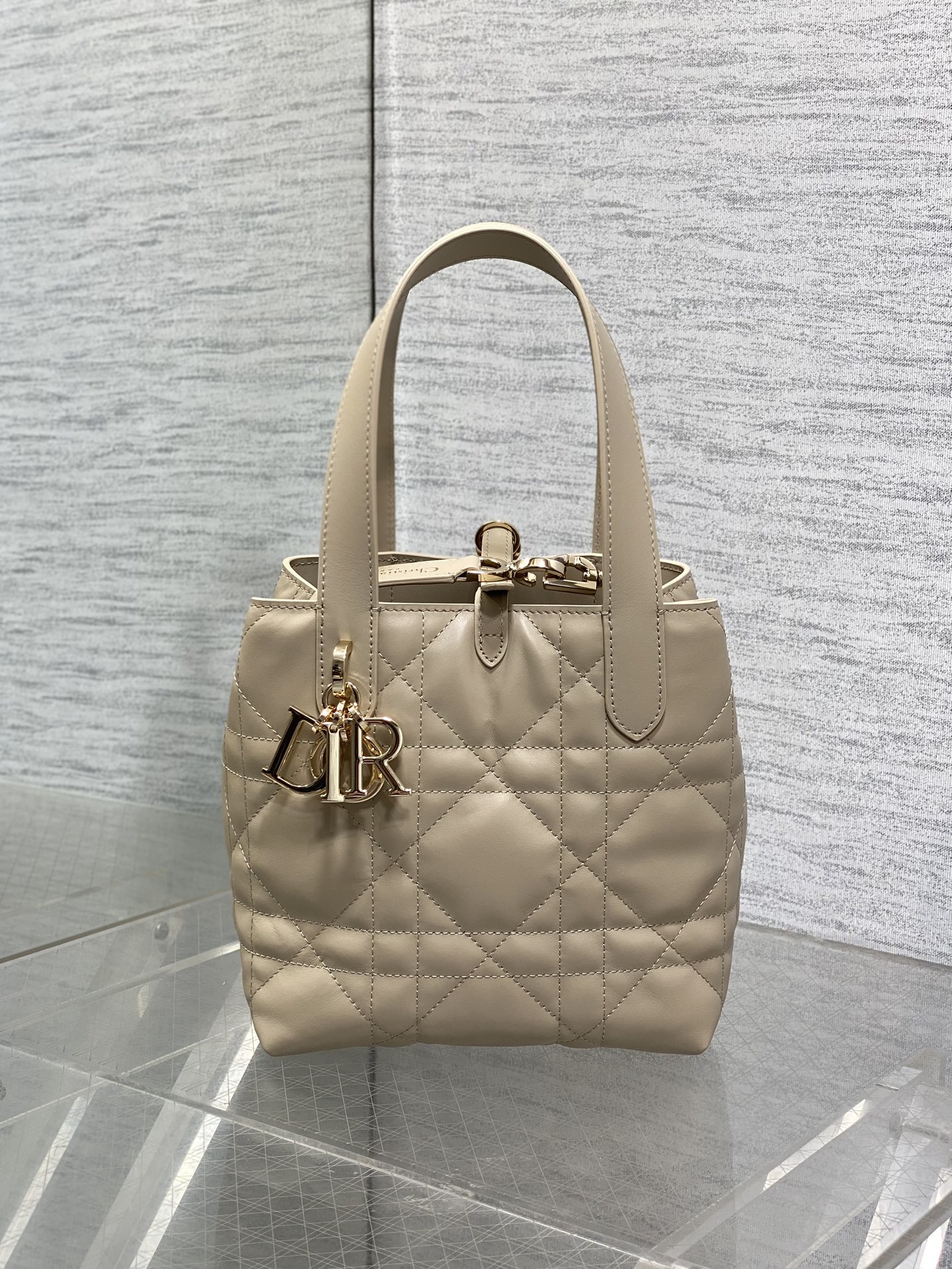 Diro Toujours Tote Bags-16*12*18CM