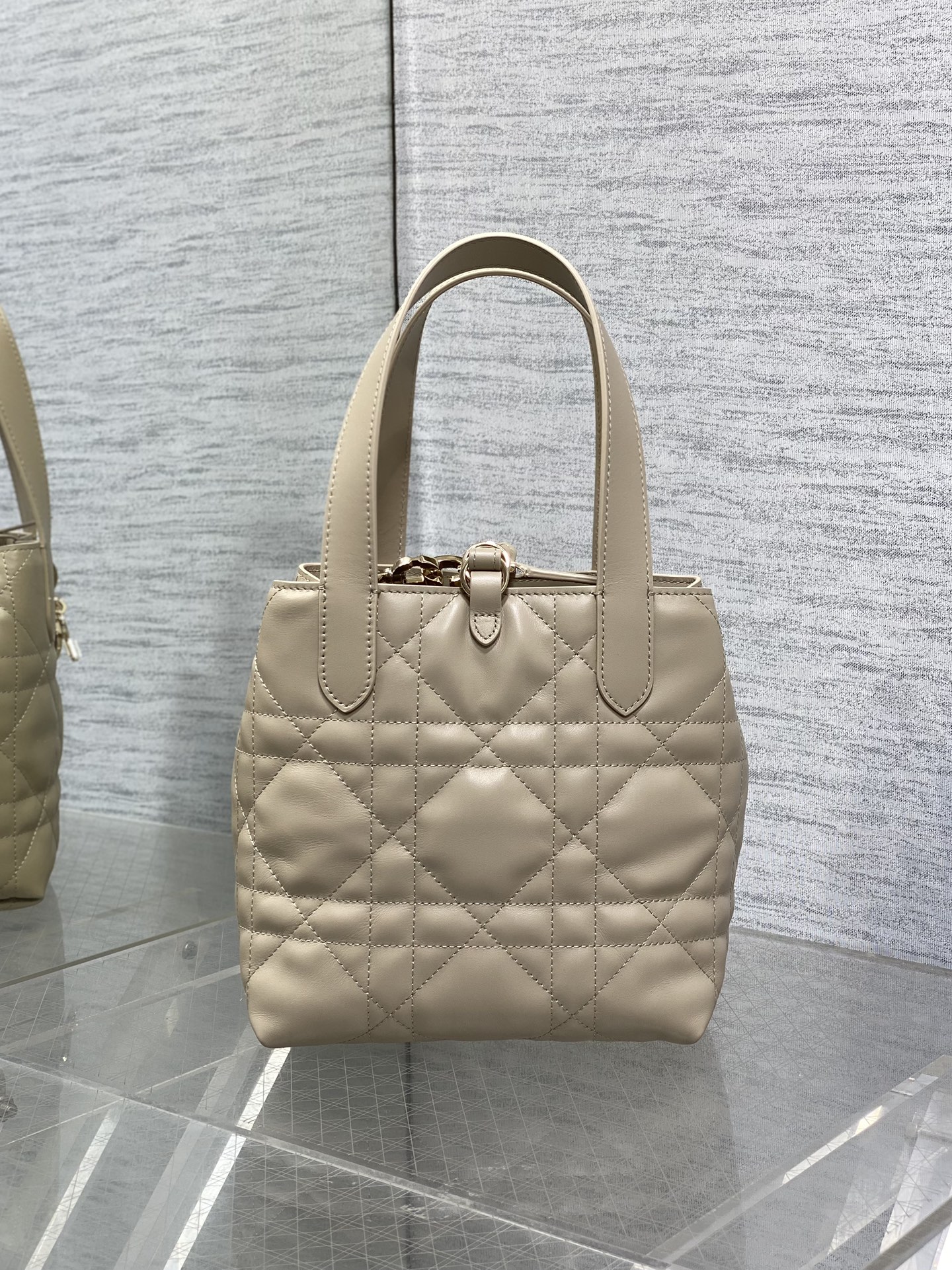 Diro Toujours Tote Bags-16*12*18CM