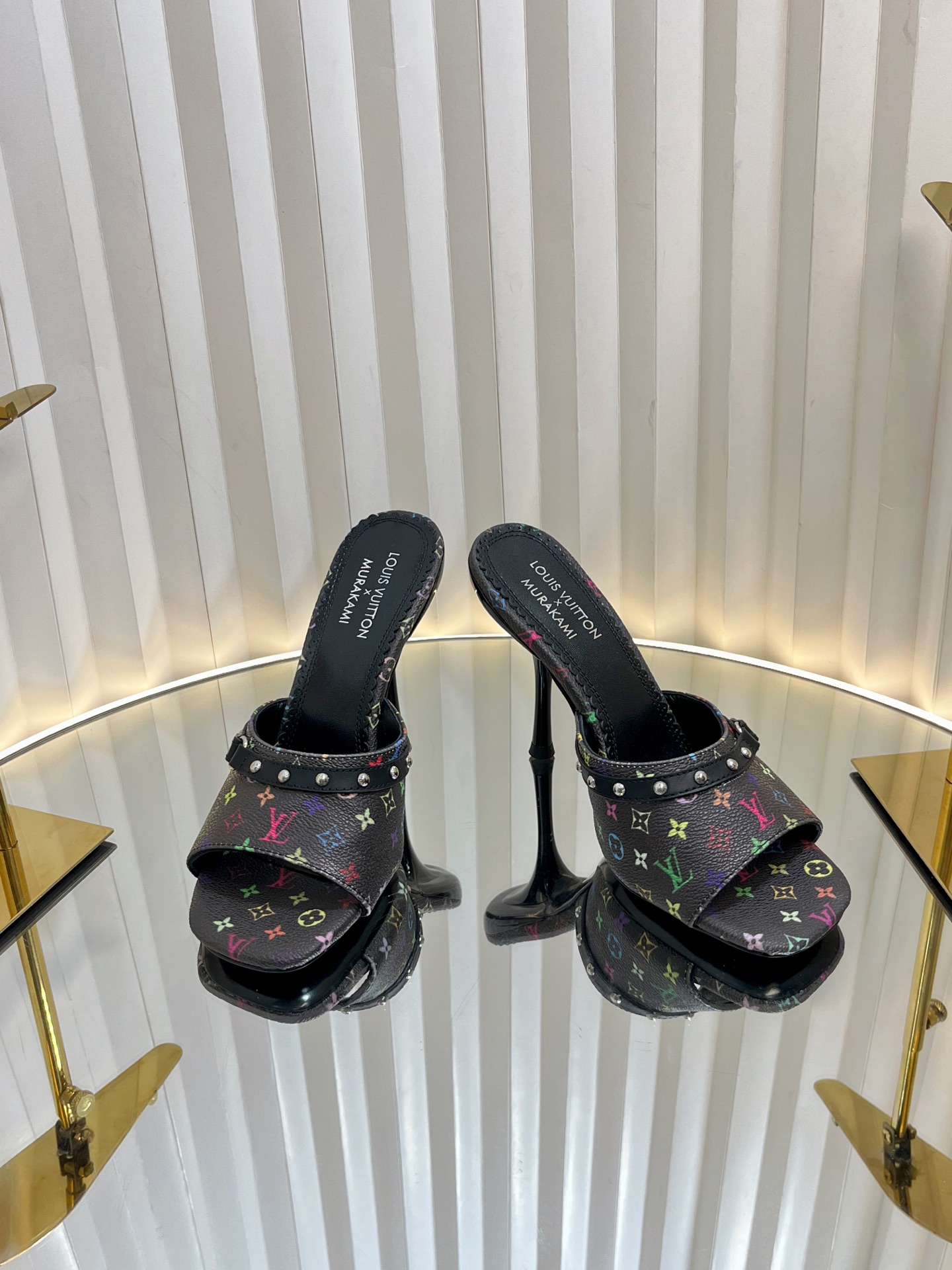 l0vis Vvtt0n sandals-9cm